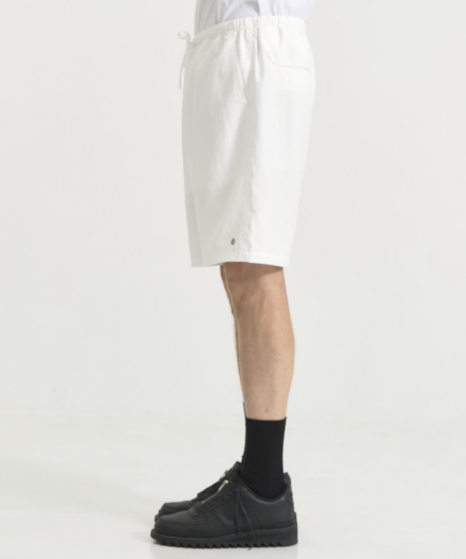 別注 ONE EYELET ACTIVE SHORTS White Mountaineering