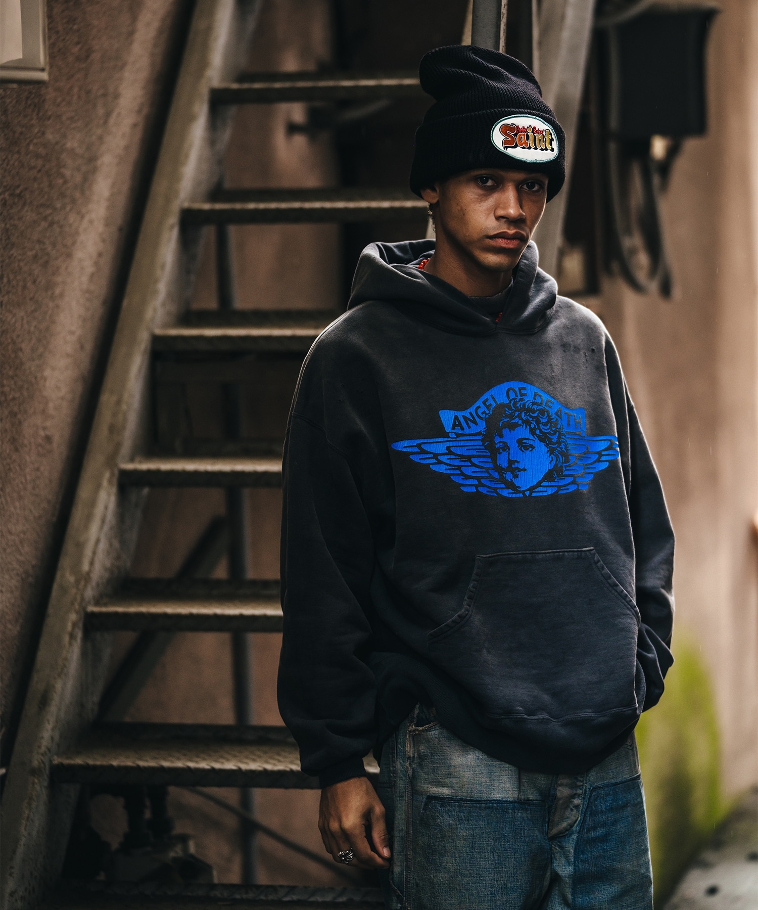 SM-HR1-0000-052 HOODIE SAINT MXXXXXX