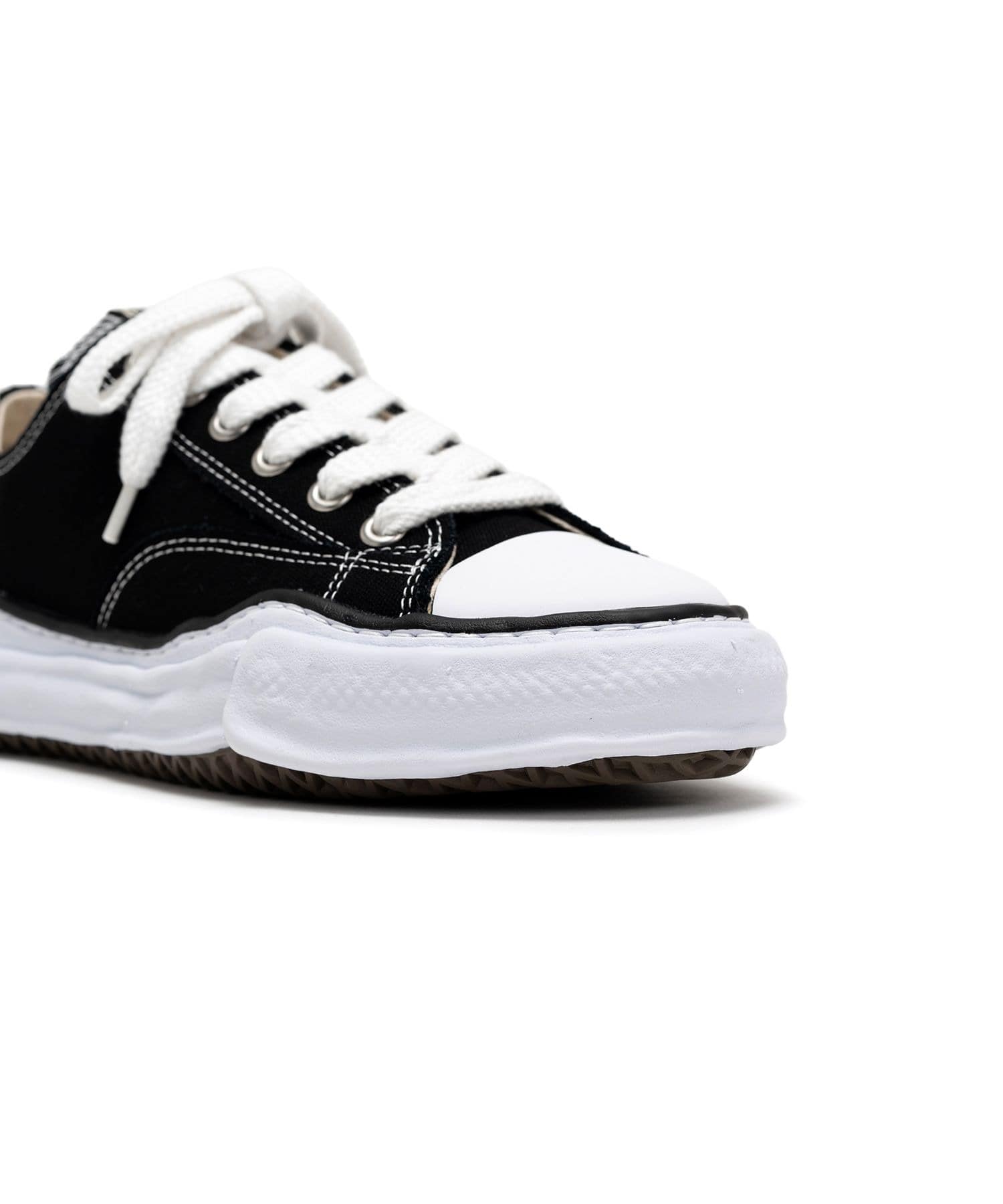 PETERSON / original sole canvas Low-Top sneaker Maison MIHARA YASUHIRO