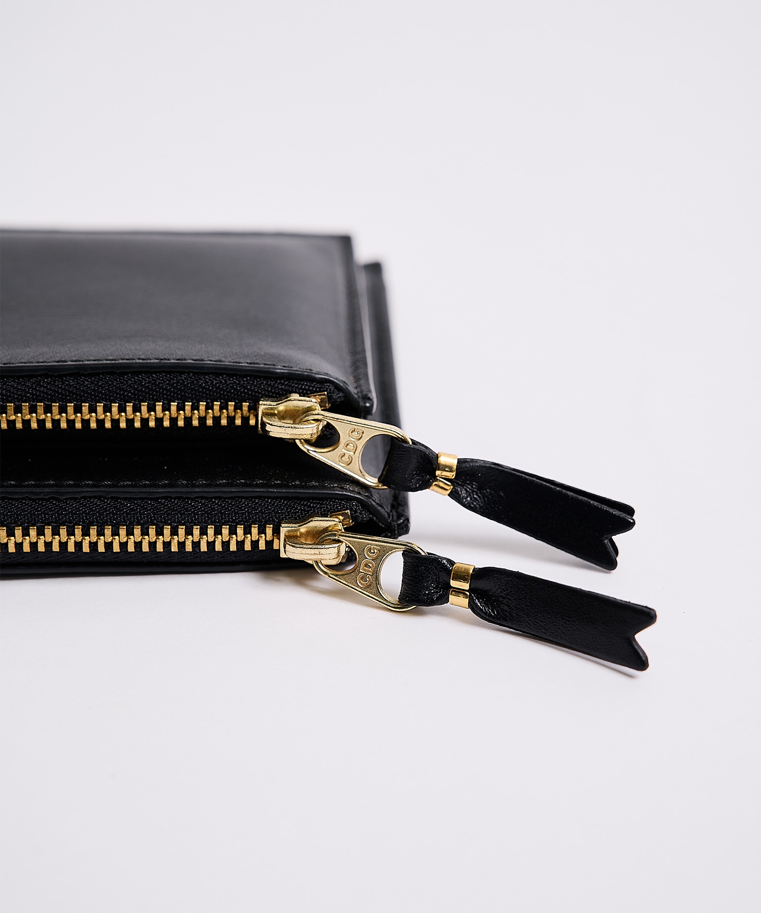 OUTSIDE POCKET L SHAPED ZIP WALLET Wallet Comme des Garcons