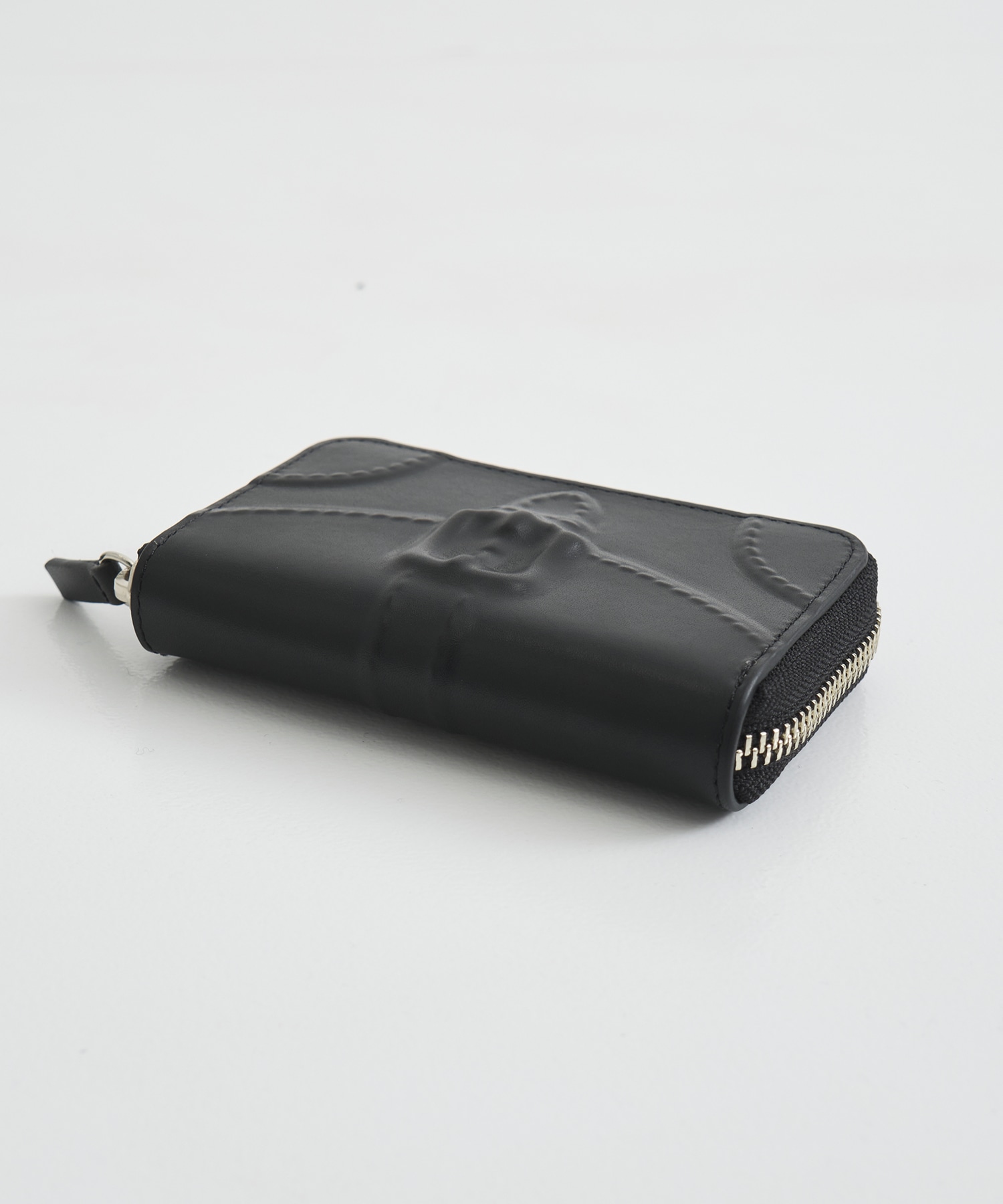invisible zipped coin purse Maison MIHARA YASUHIRO