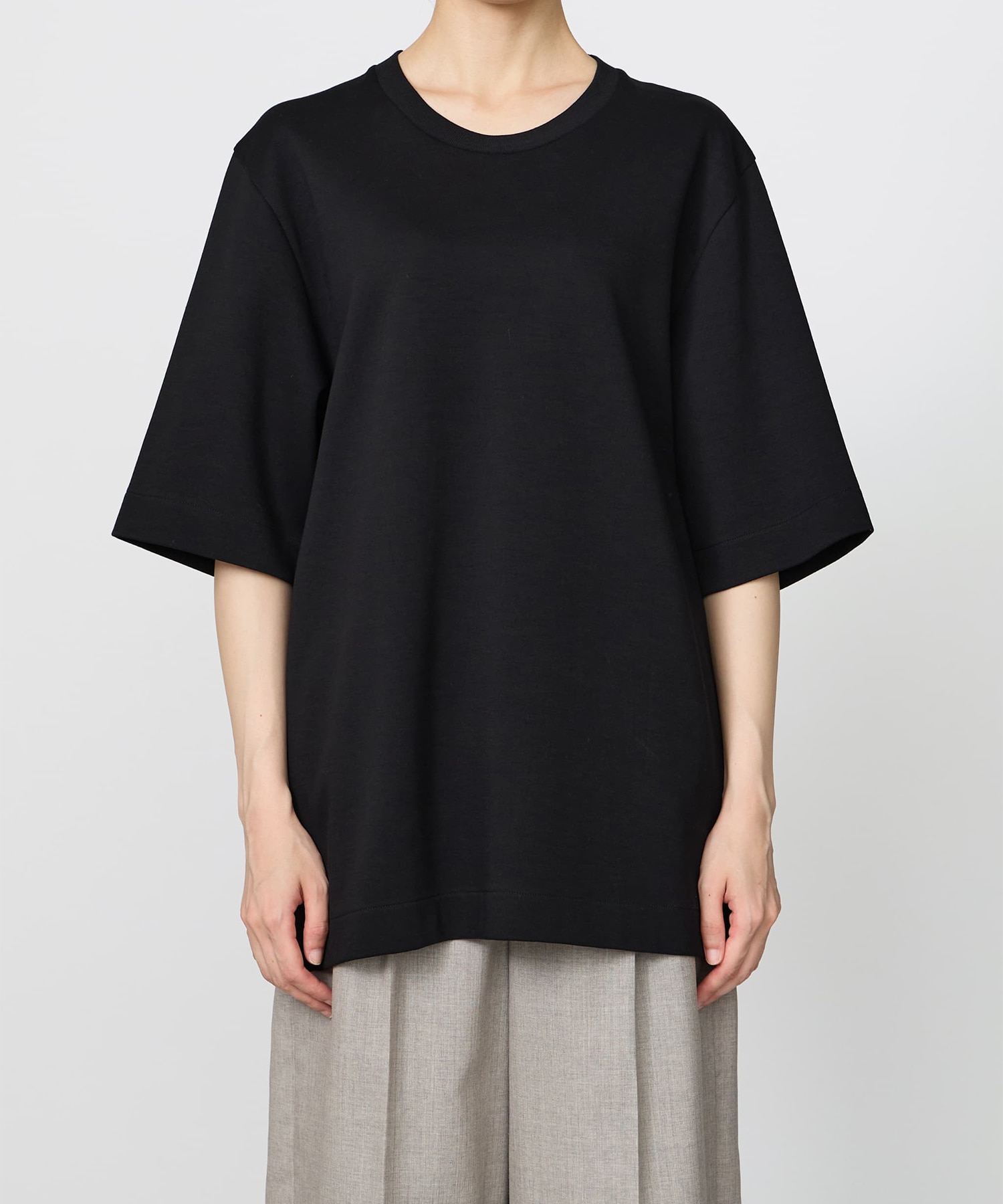 【イレニサ】HALF-SLEEVED T-SHIRT IRENISA