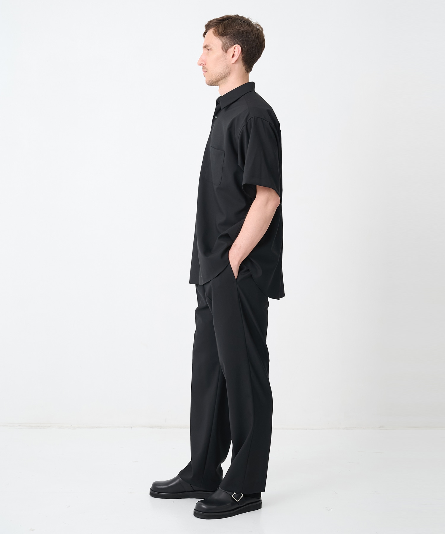 A26B04PT01C ONE TUCK TAPERED EASY PANTS MARKAWARE