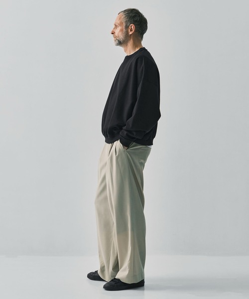 A26C13CS02C HUGE SWEAT SHORT MARKAWARE