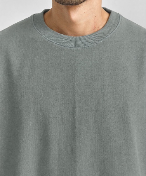 A26C13CS02C HUGE SWEAT SHORT MARKAWARE