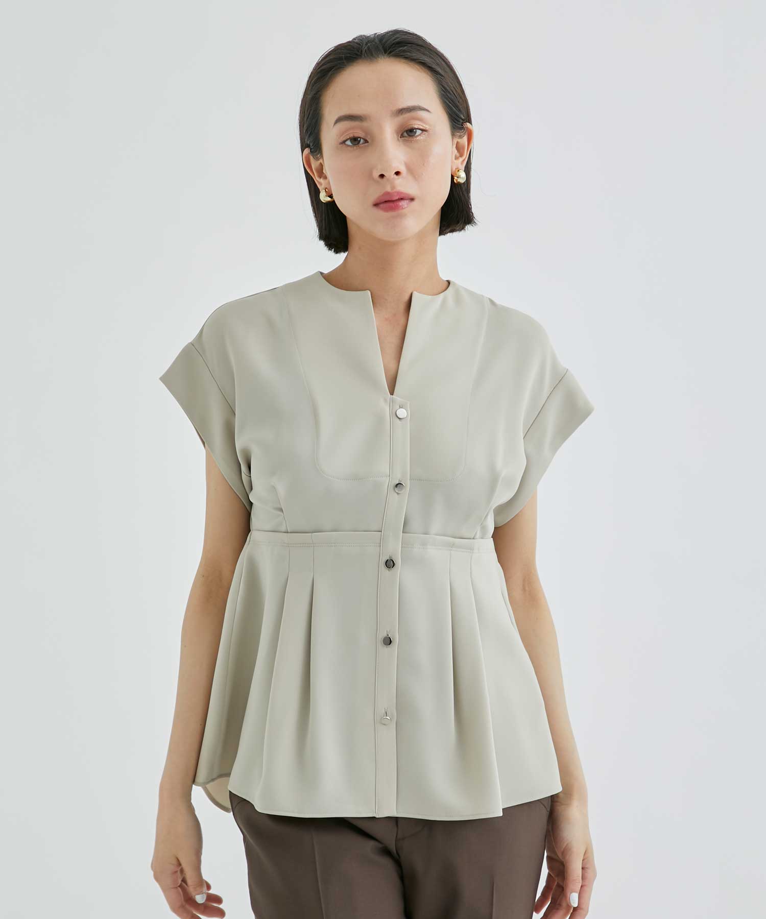 V neck tuck peplum blouse(0 BEIGE): THE PERMANENT EYE: WOMEN｜THE