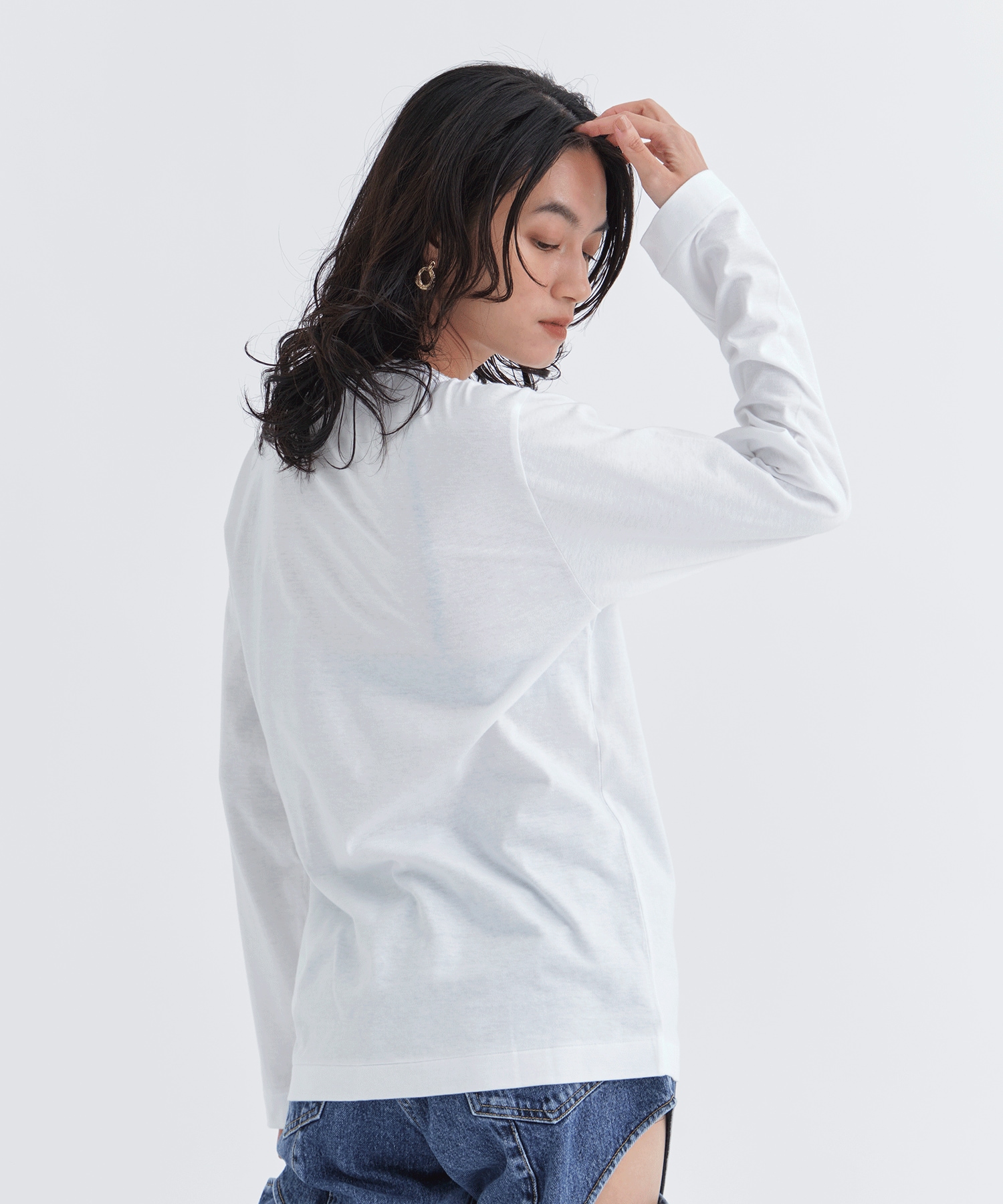 P1T118 - PLAY LONG SLEEVE T-SHIRT(S WHITE): PLAY Comme des Garcons ...