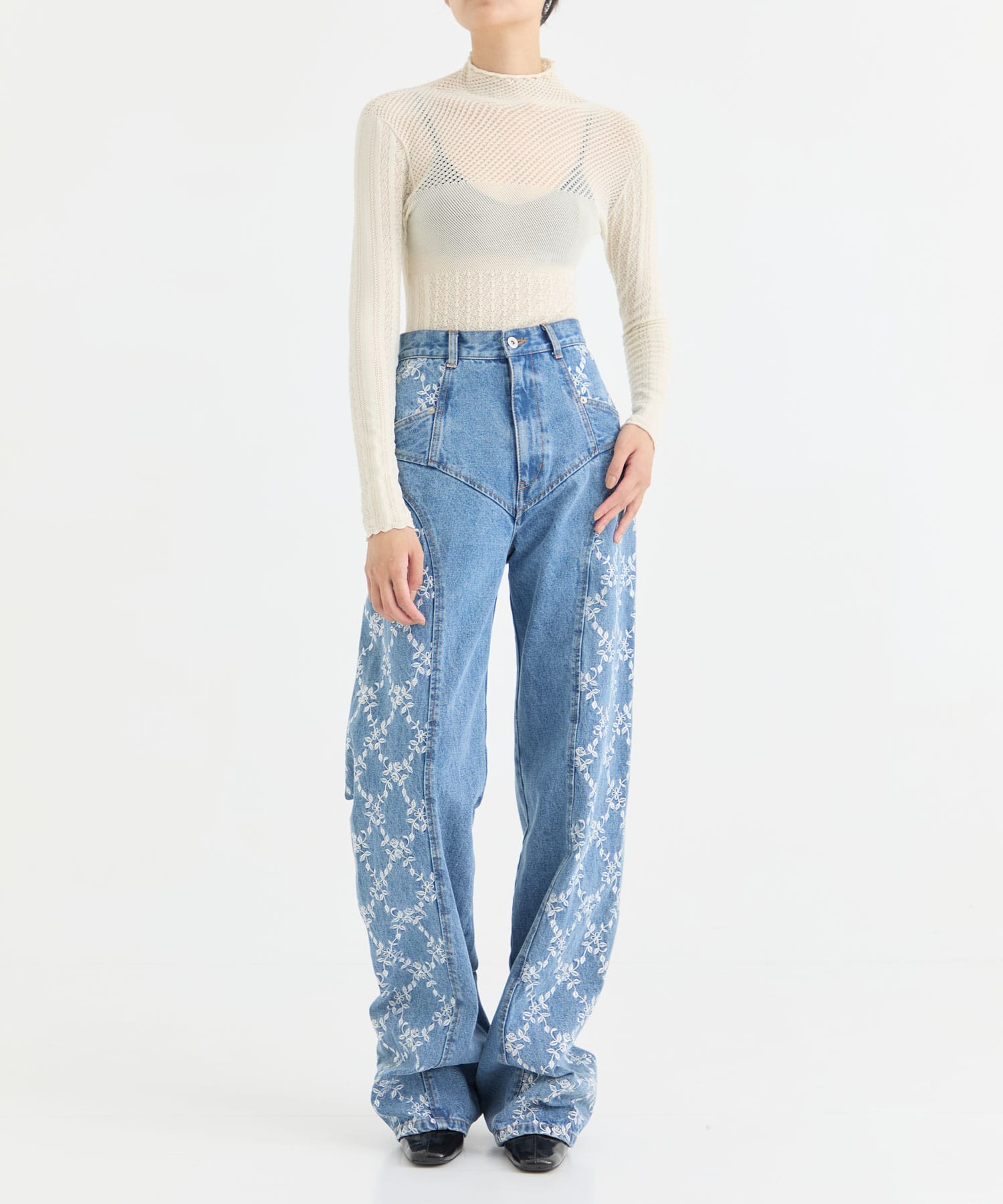 FLOWER EMBROIDERED WIDE JEANS FETICO