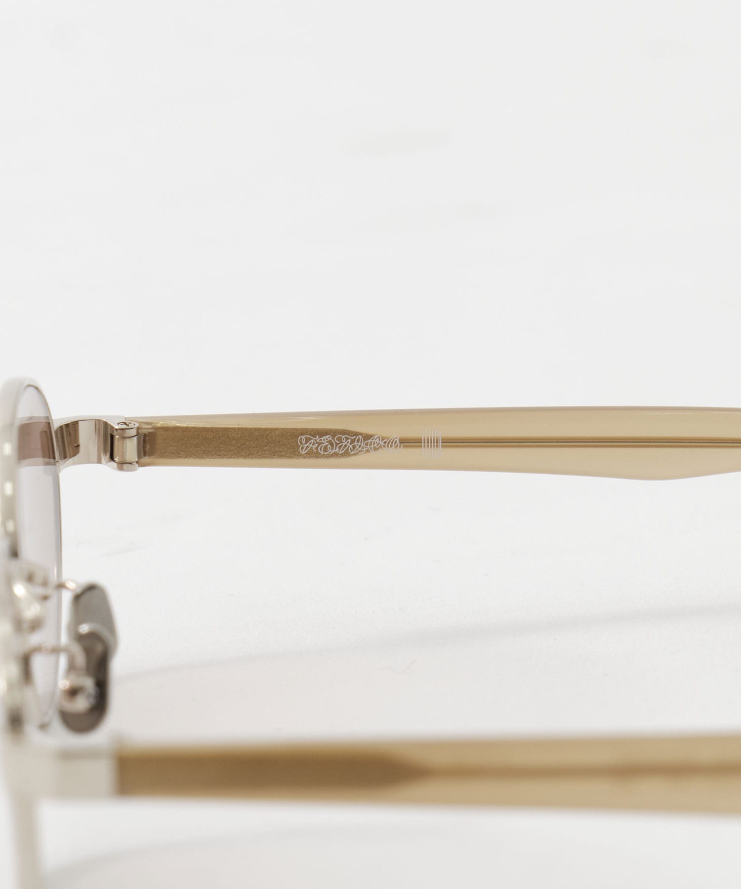 × BLANC METAL OVAL SUNGLASSES FETICO