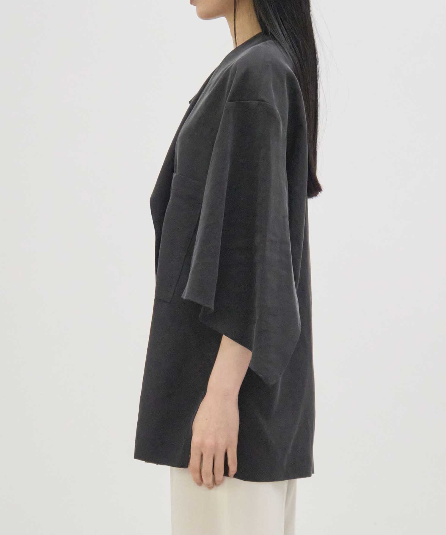 Liese panel sleeve shirt BK AKIRANAKA
