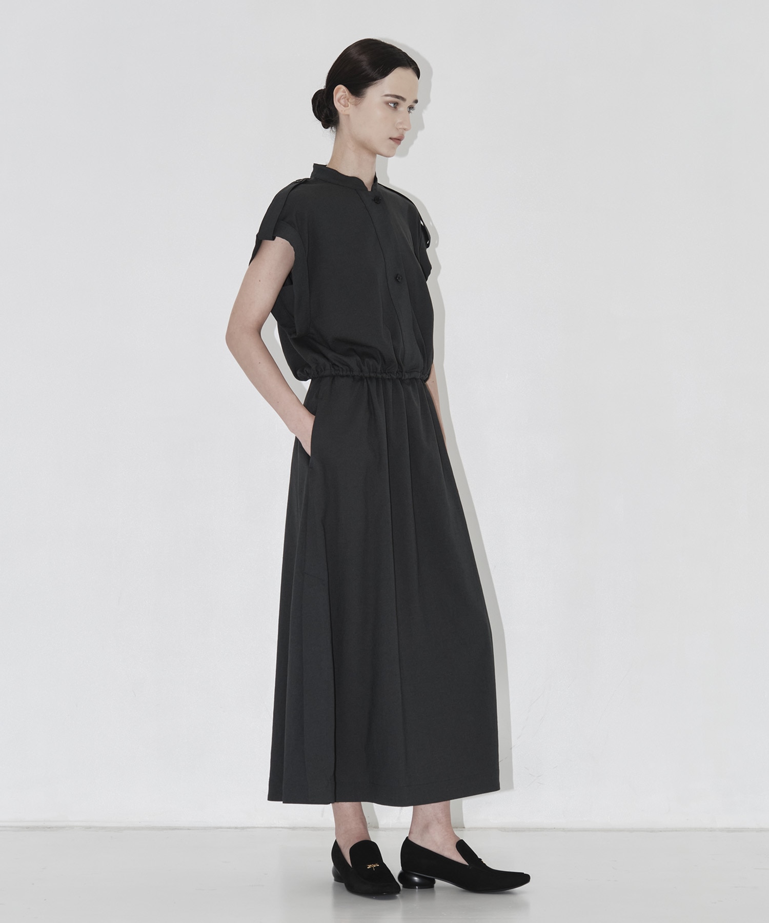 Stand Collar Weist Gather Blouse THE TOKYO