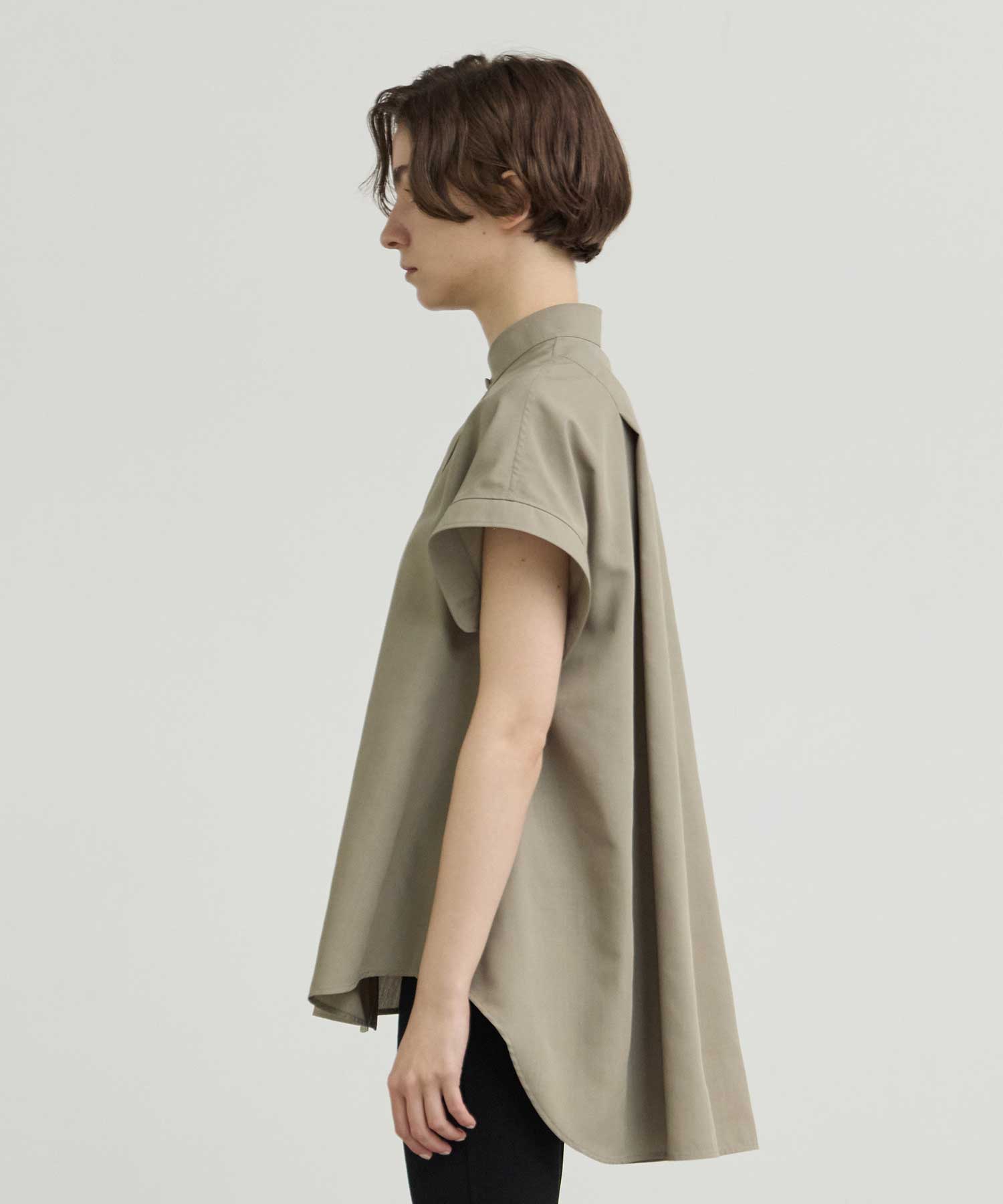 THE PLACKET A LINE SHIRT SLEEVE LESS THE RERACS