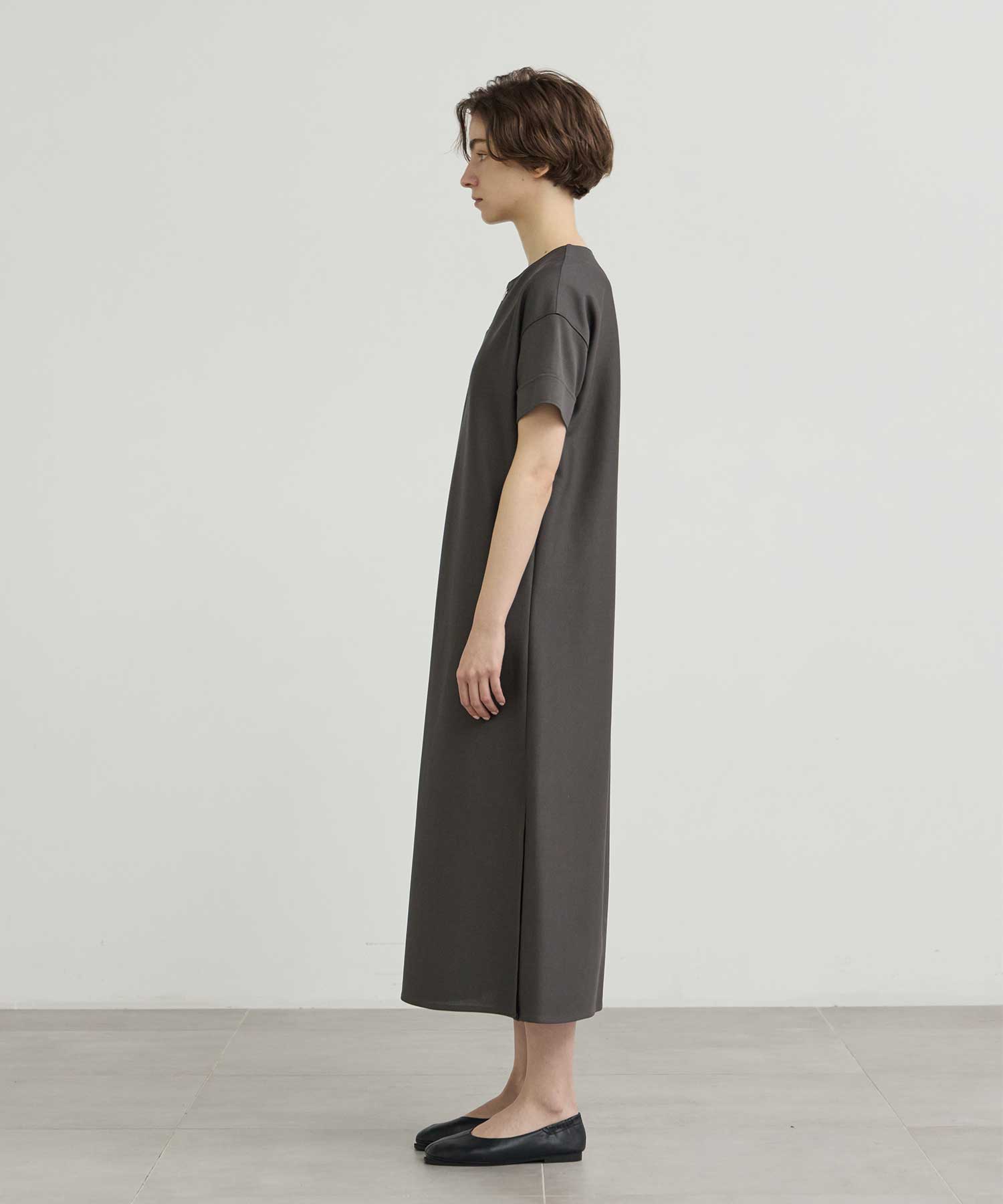 RERACS FRONT TUCK HENLY NECK DRESS THE RERACS