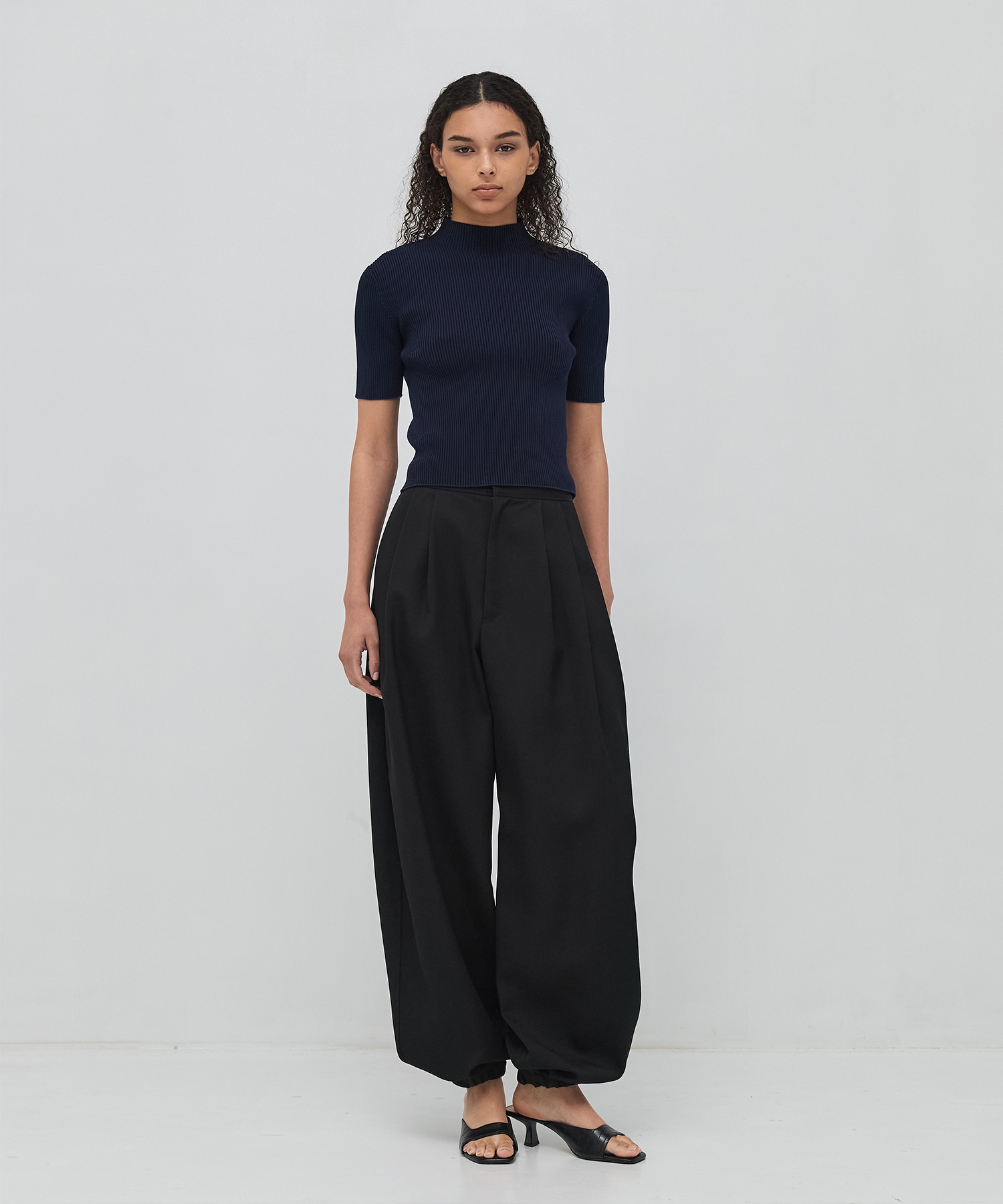 PORTRAIT SHORT SLEEVE TOP CFCL