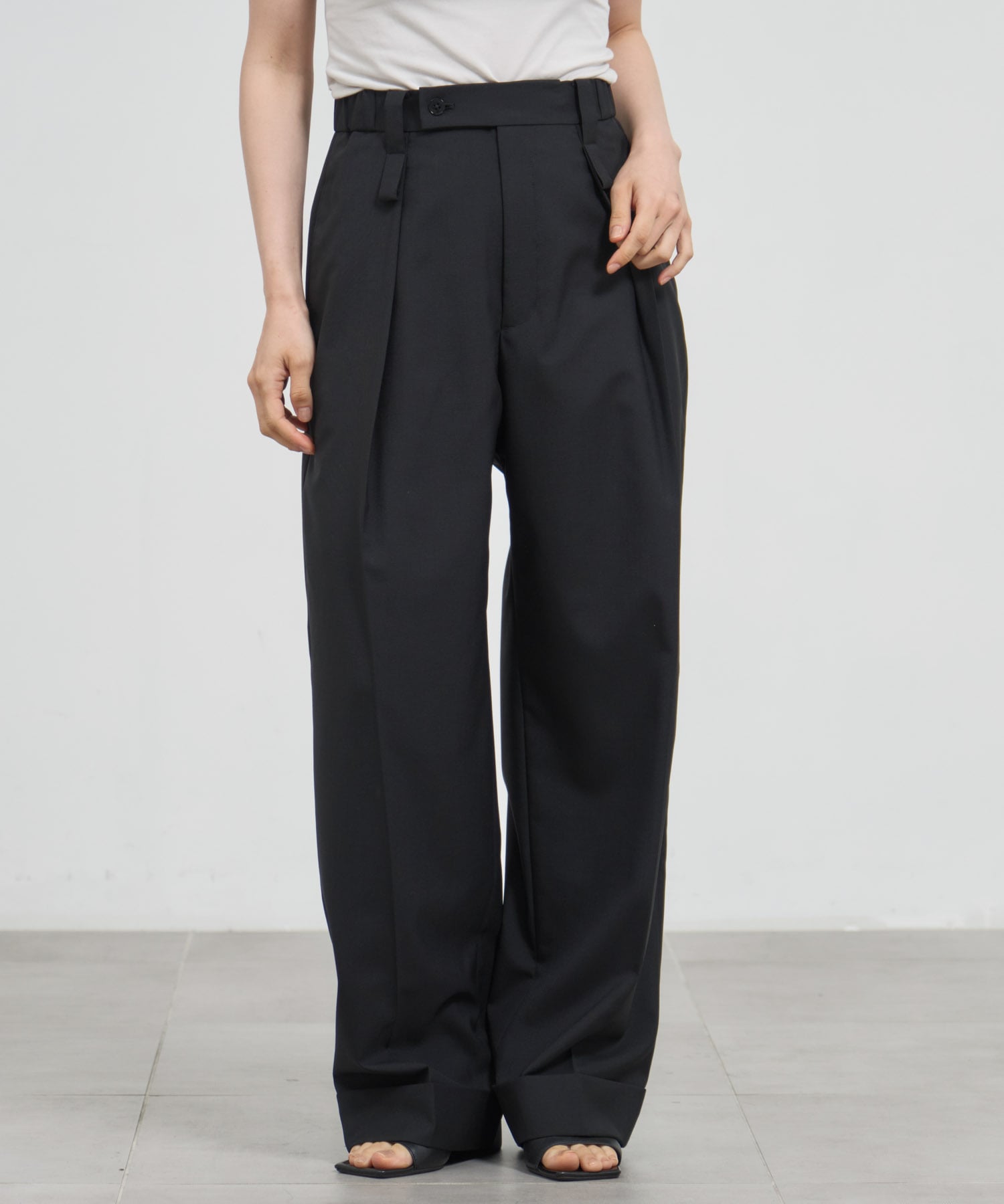 Waist Tuck Pants THE TOKYO