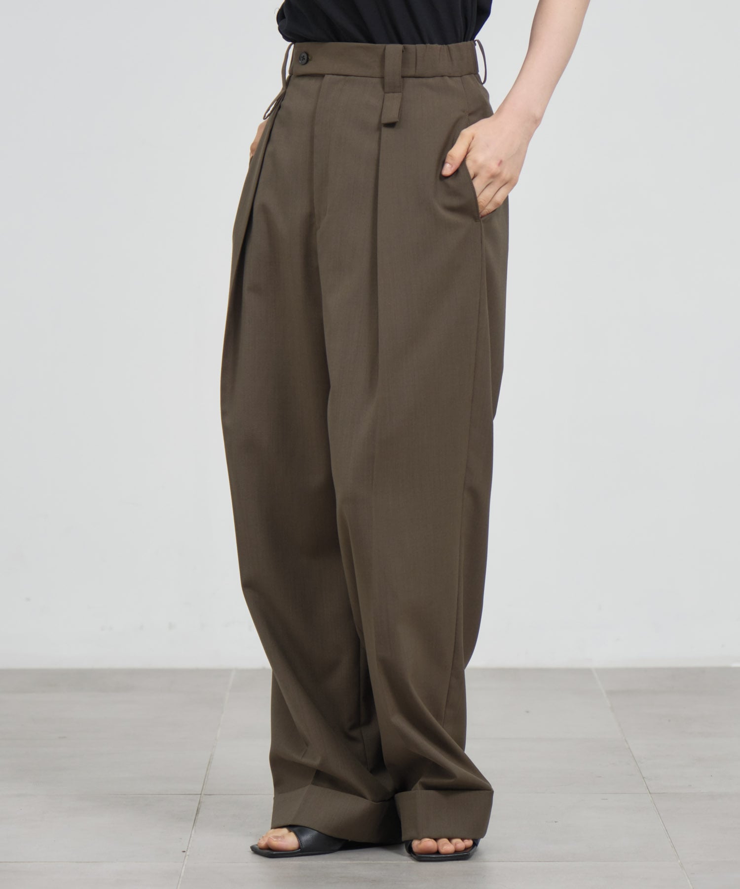 Waist Tuck Pants THE TOKYO