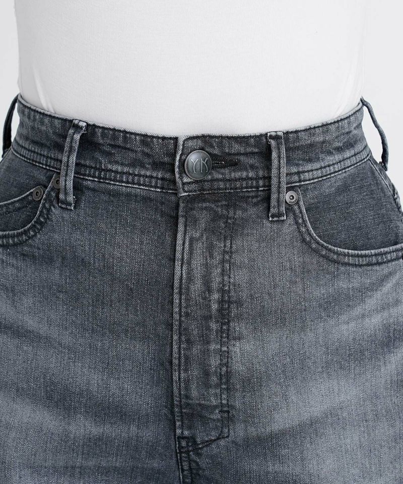Curve Tapered LAURA YANUK