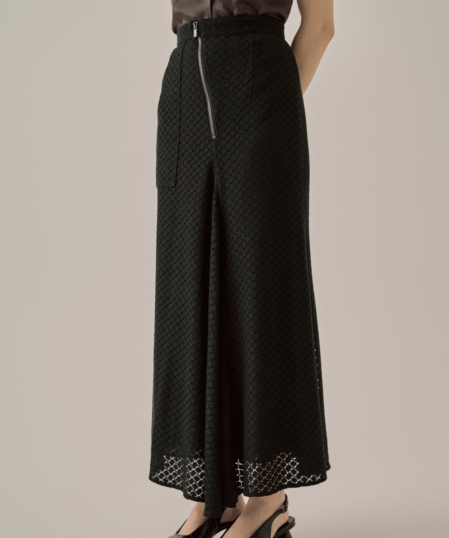 Sylvie front drape lace skirt BK AKIRANAKA