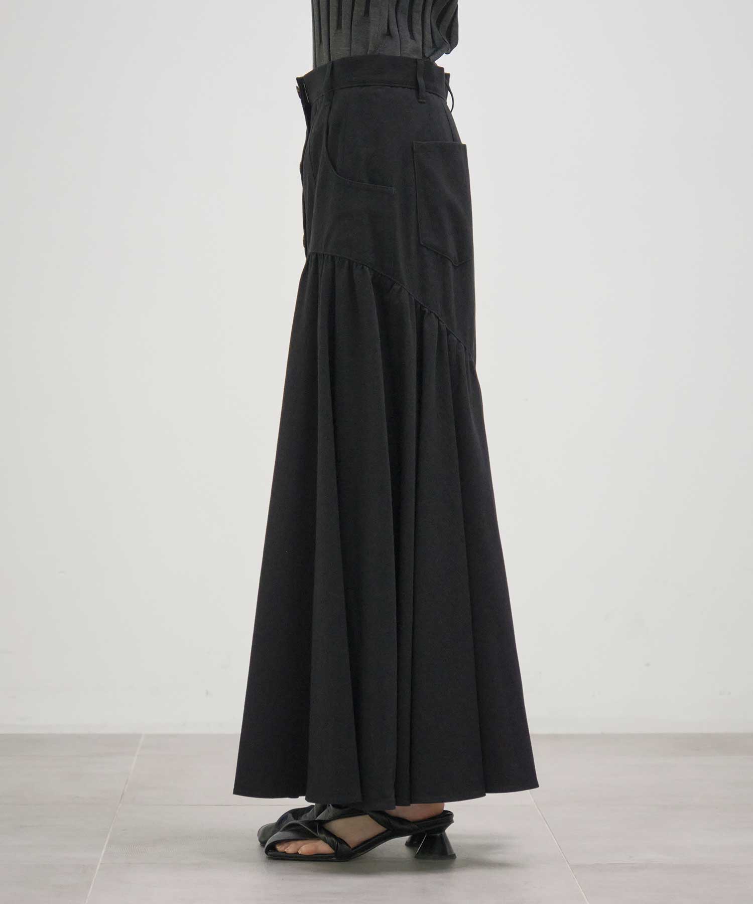 Pierina skirt BK AKIRANAKA
