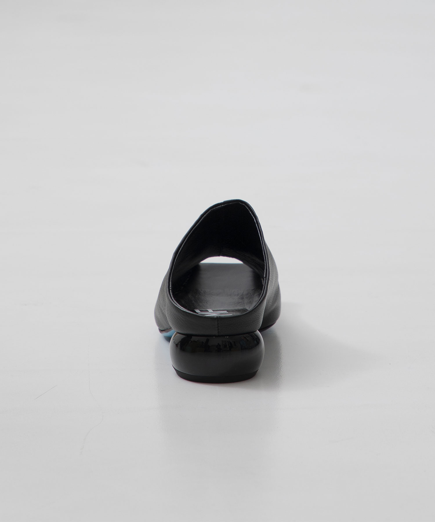 open-toe sandal MANA