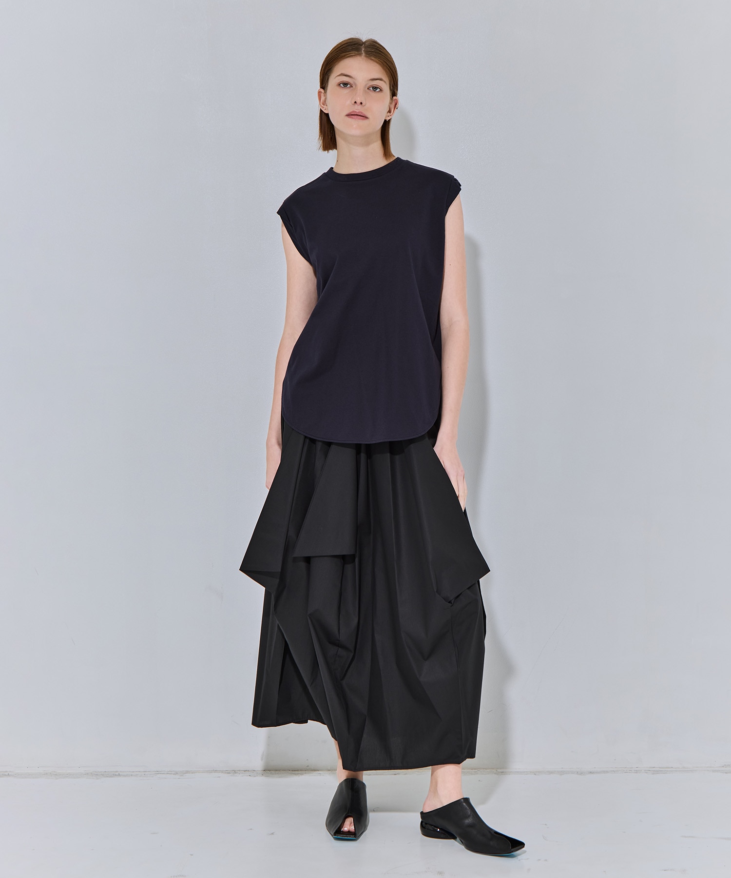round-hem tank top nagonstans