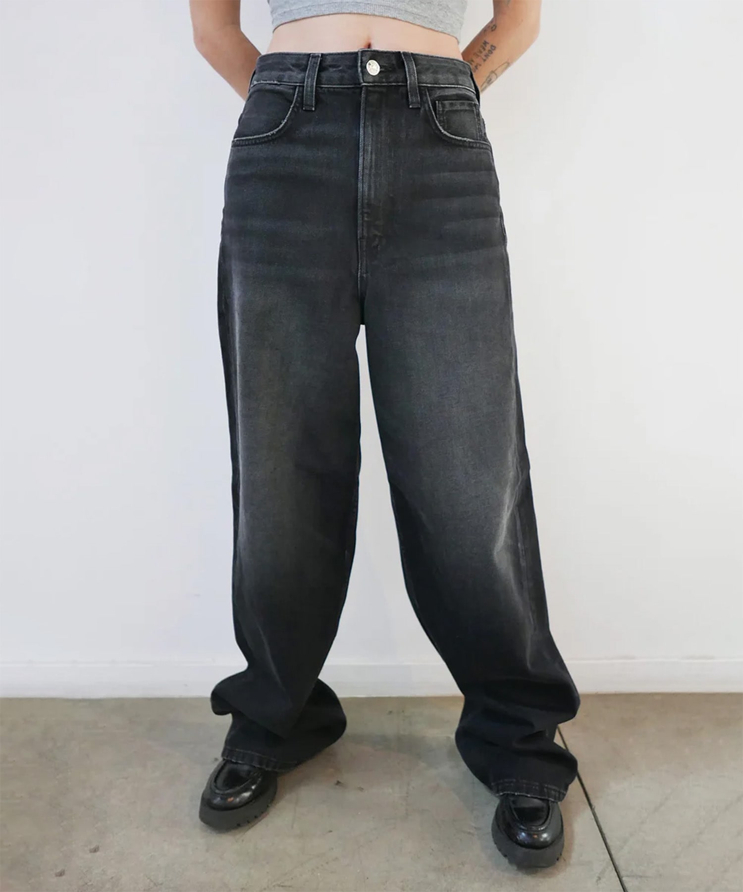 BAGGY WIDE FIT STUDIO R330