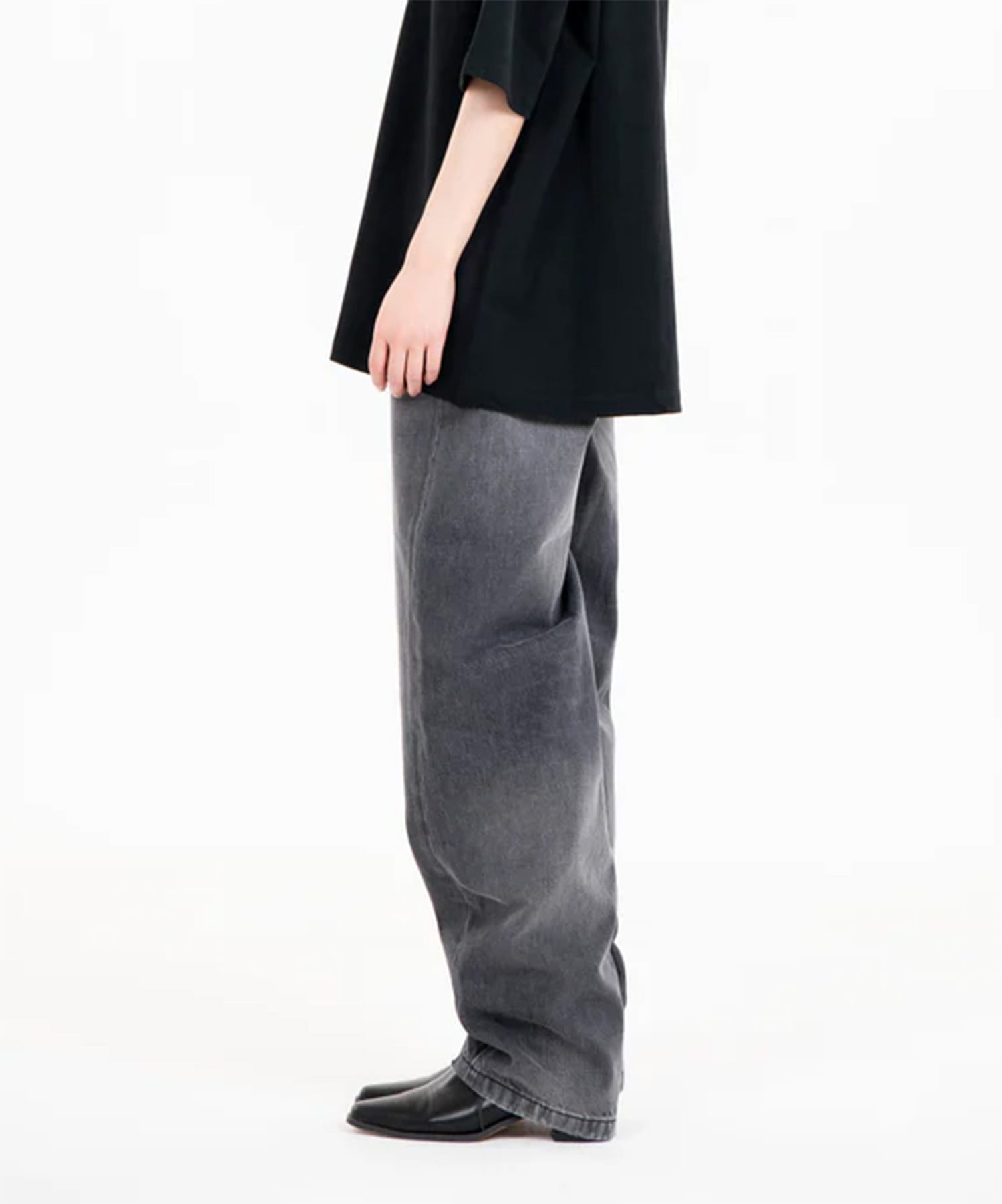 VINTAGE WIDE TAPERED STUDIO R330