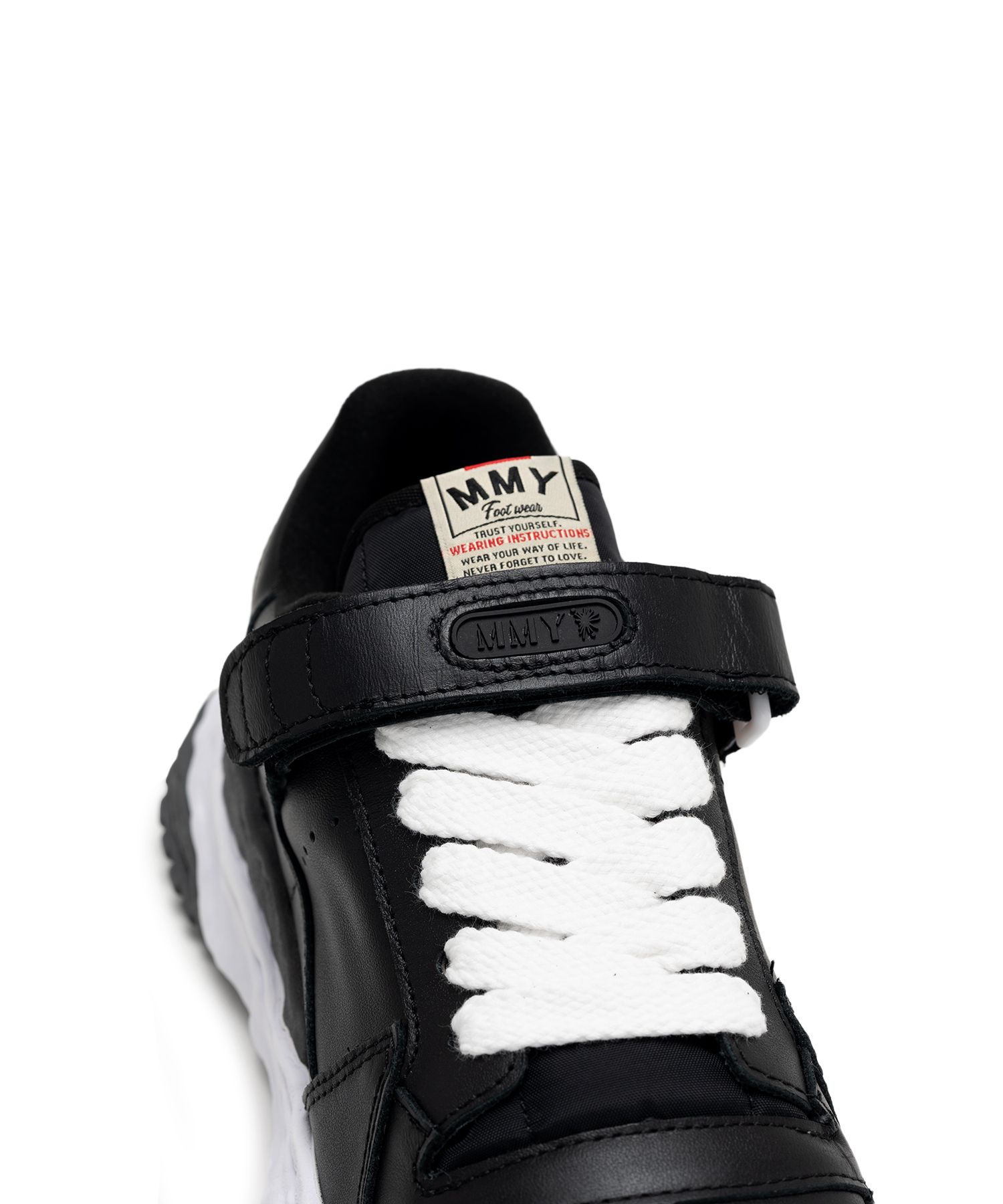 KEITH Low original sole leather low-top sneakers Maison MIHARA YASUHIRO