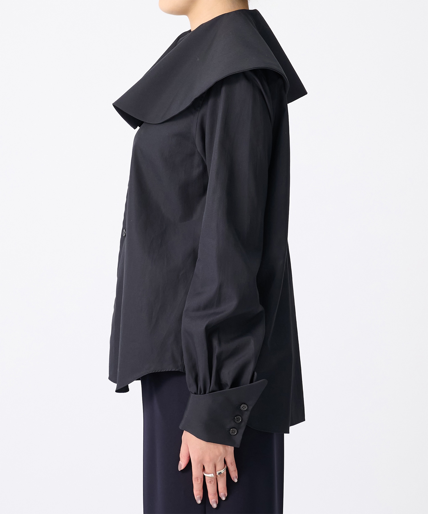 3P-B004-051 Flower Collar Shirt noir kei ninomiya