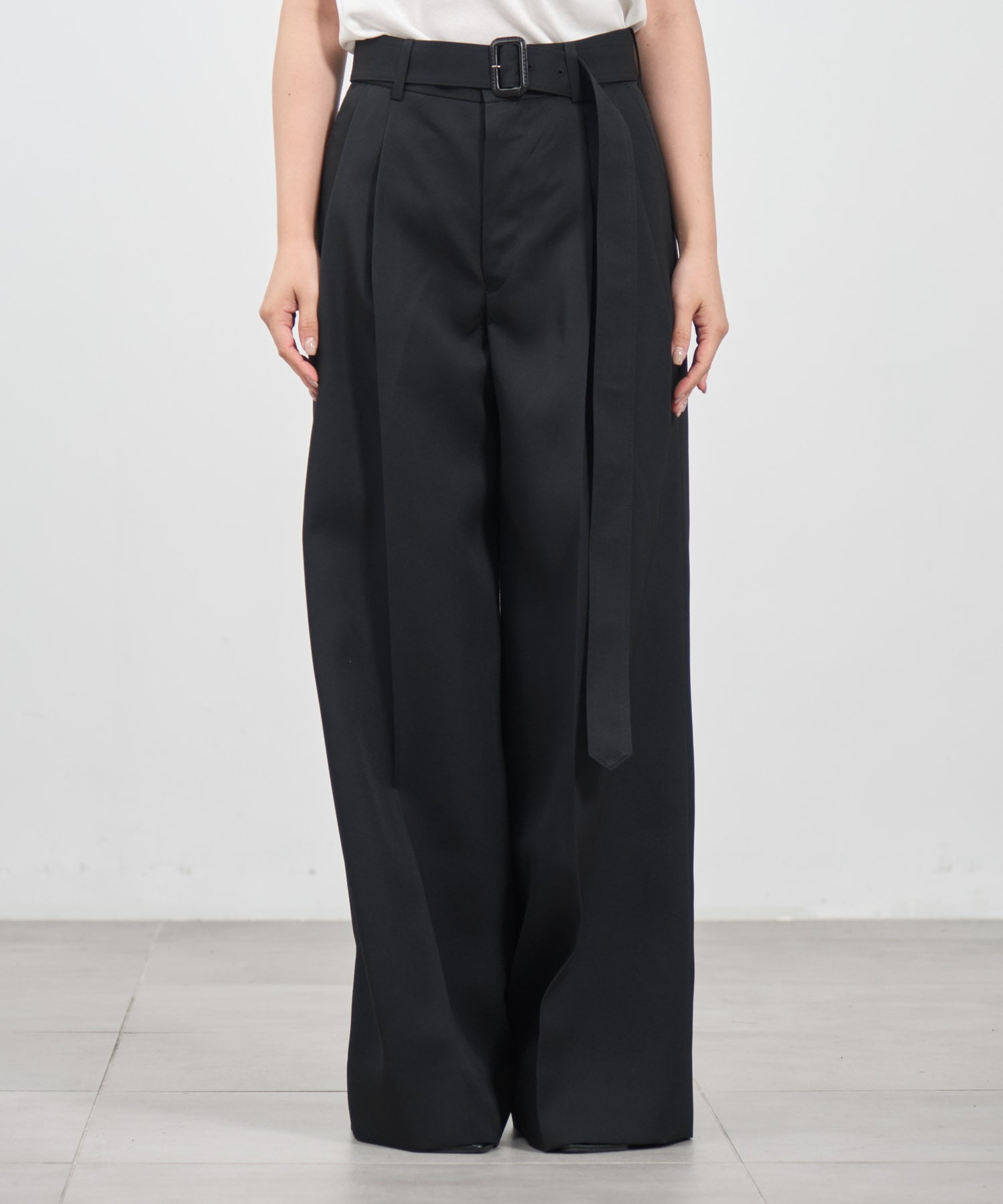 THE SLACKS BELTED 2 TUCK THE RERACS