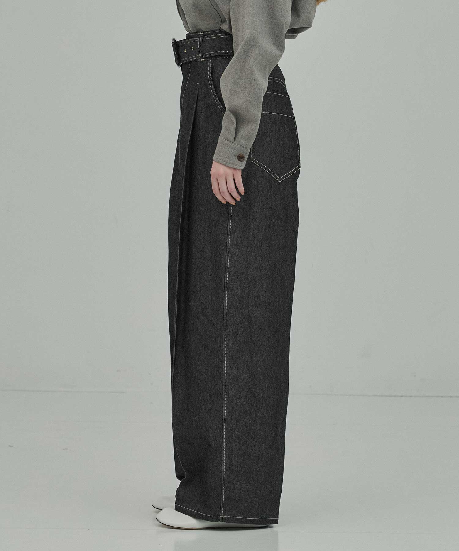 THE BELTED WIDE DENIM THE RERACS