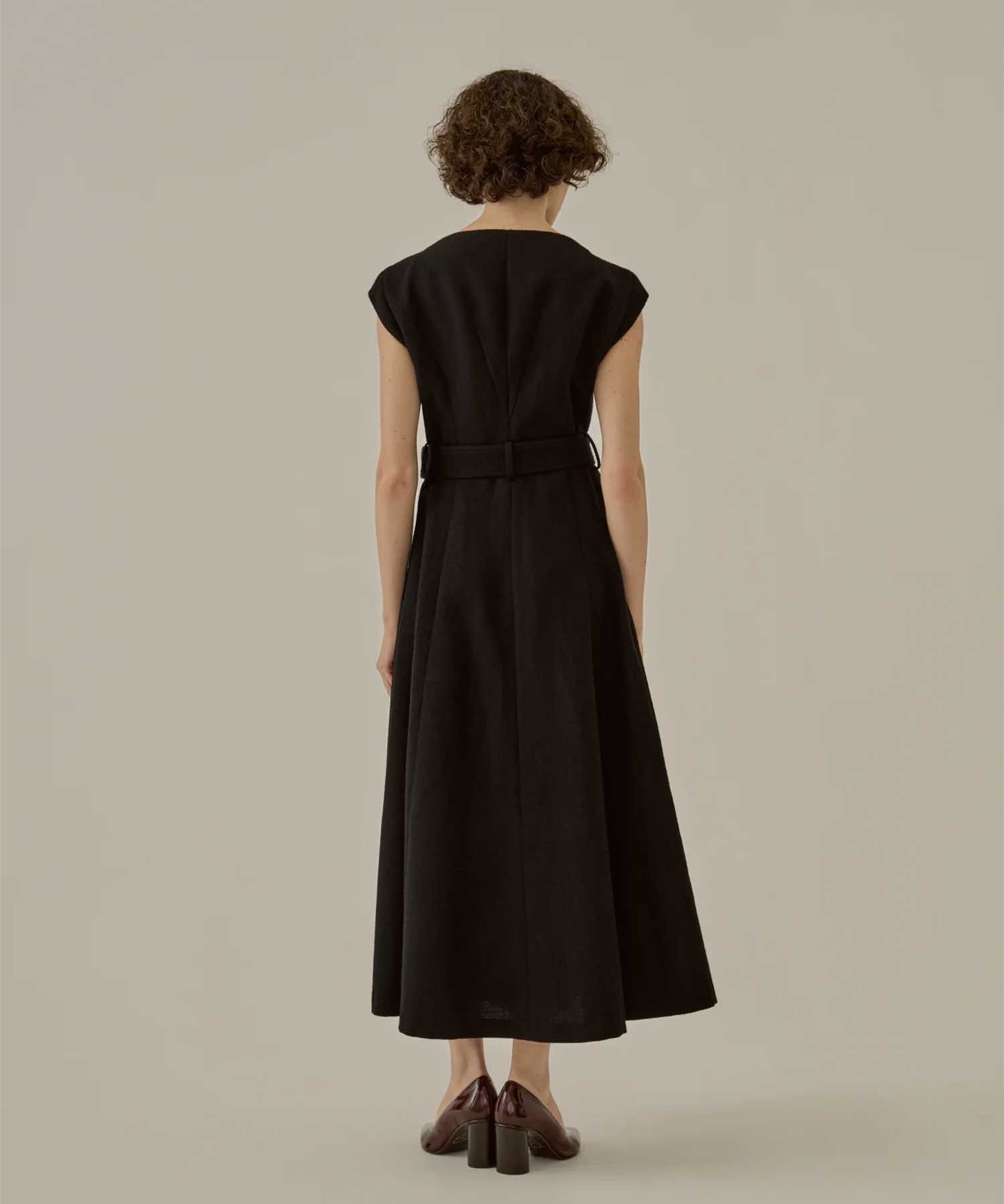 Sesilia dress AKIRANAKA