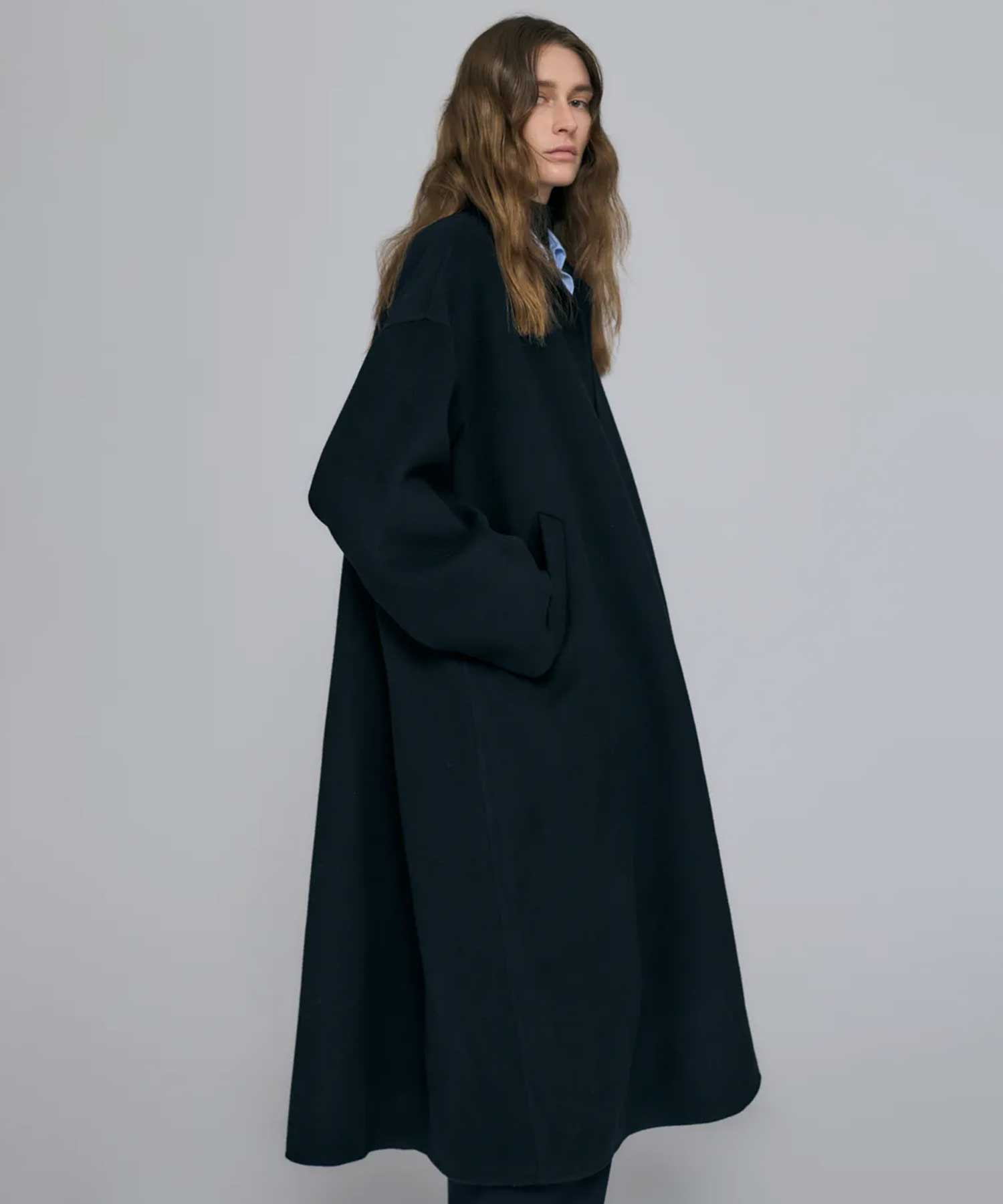 NO-COLLAR FLARE COAT ENFOLD