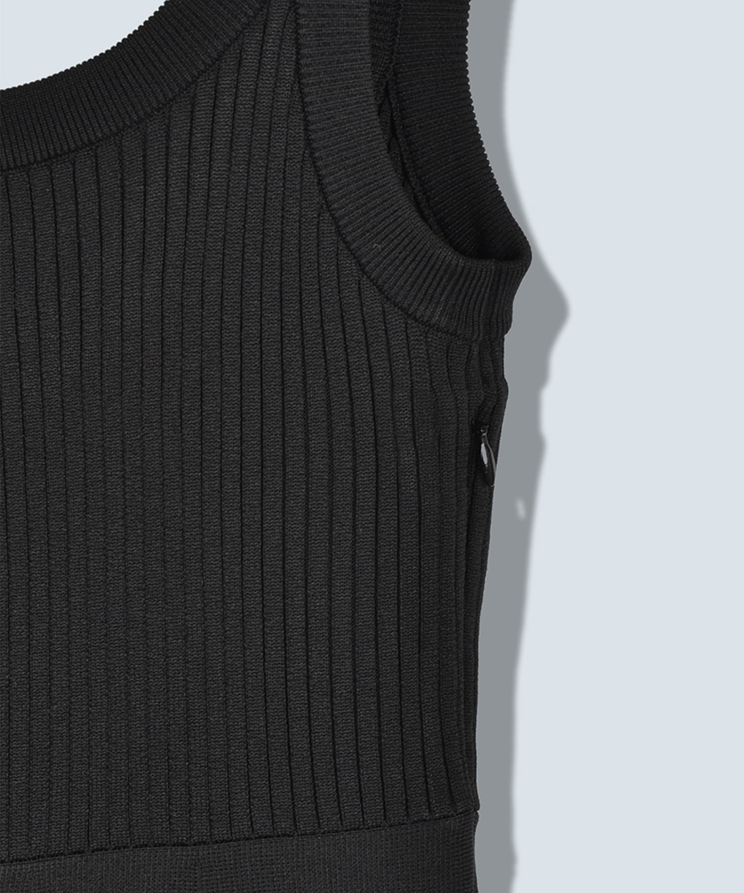 BODER KNIT SQUARE TANK OP OMMO