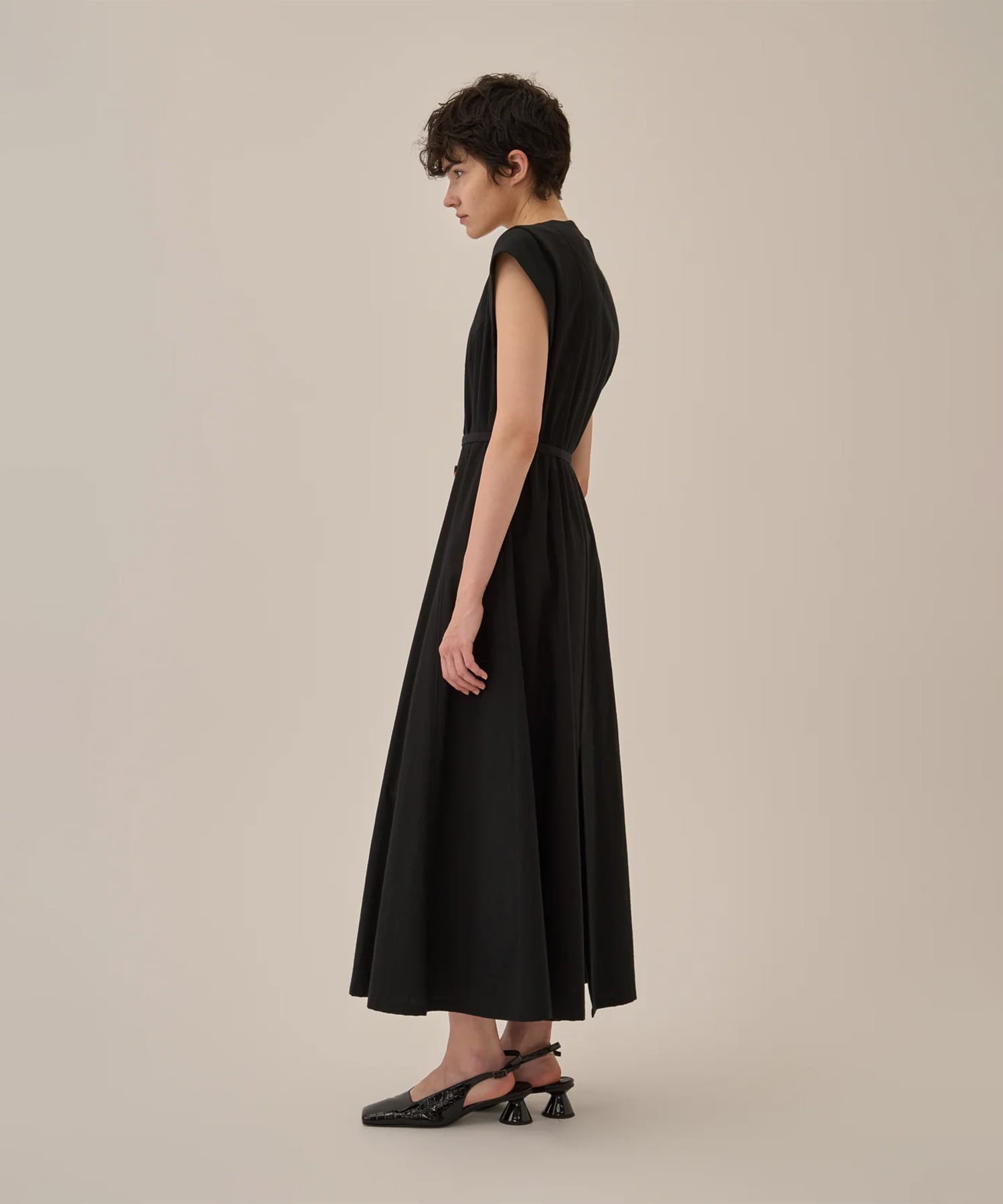 Sesilia asymmetry panel dress AKIRANAKA