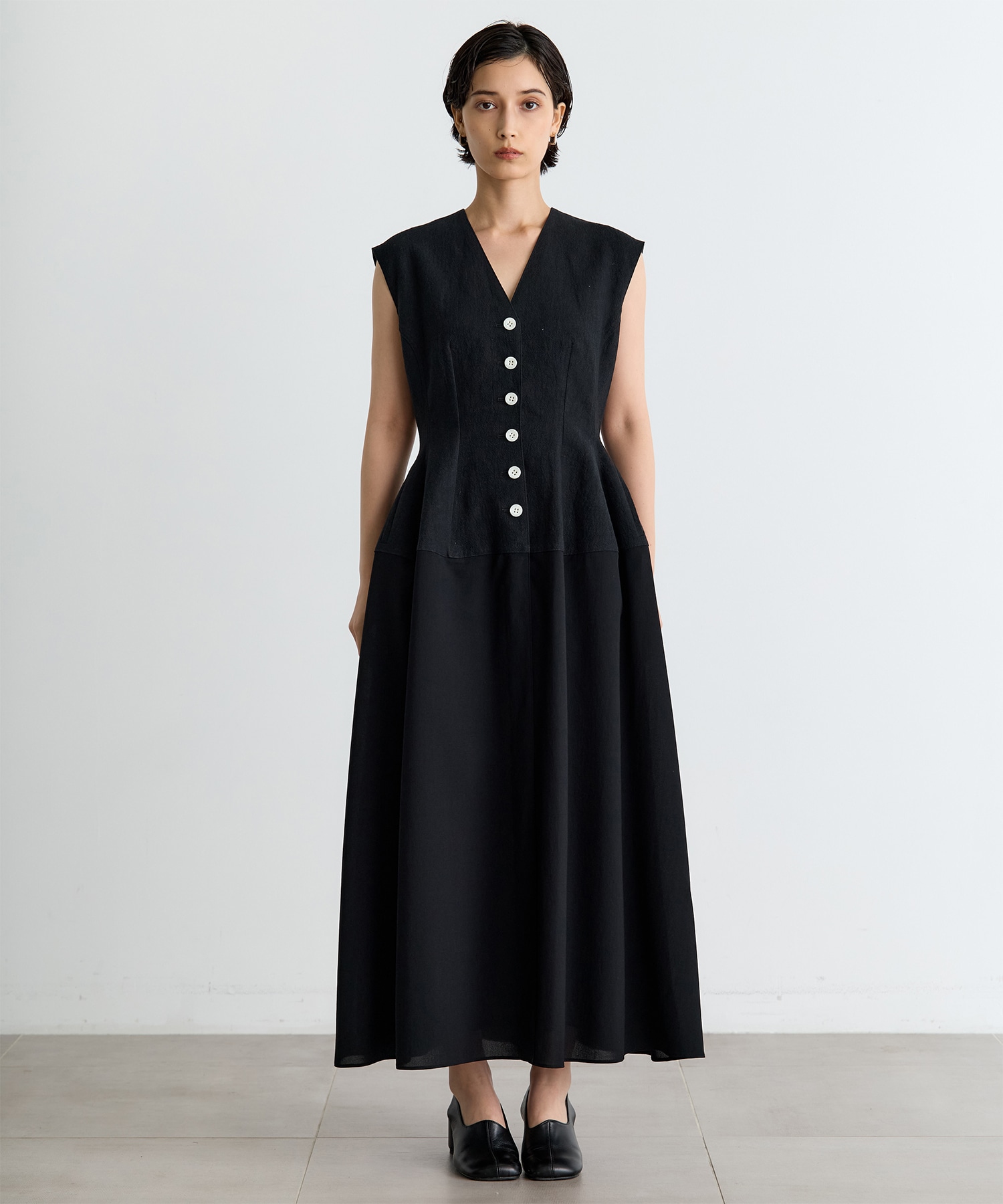 別注 Ilsa sleeveless dress AKIRANAKA