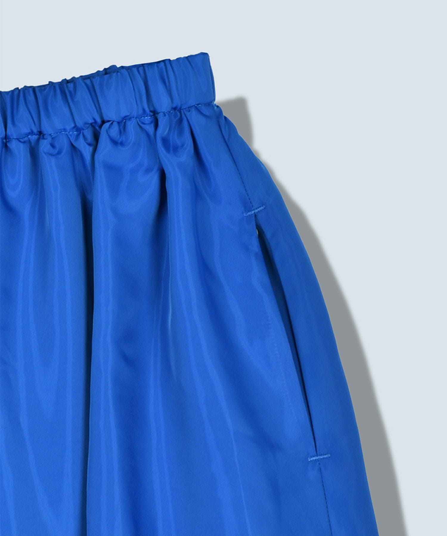 UP TUCK VOLUME SK OMMO