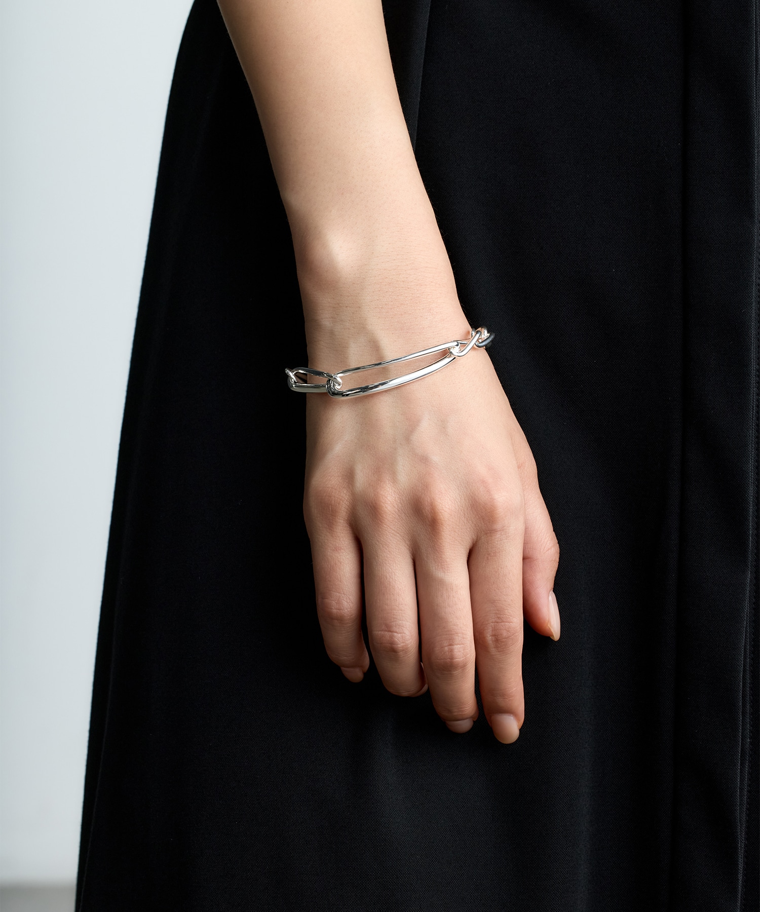REBELLION BRACELET BLANC IRIS