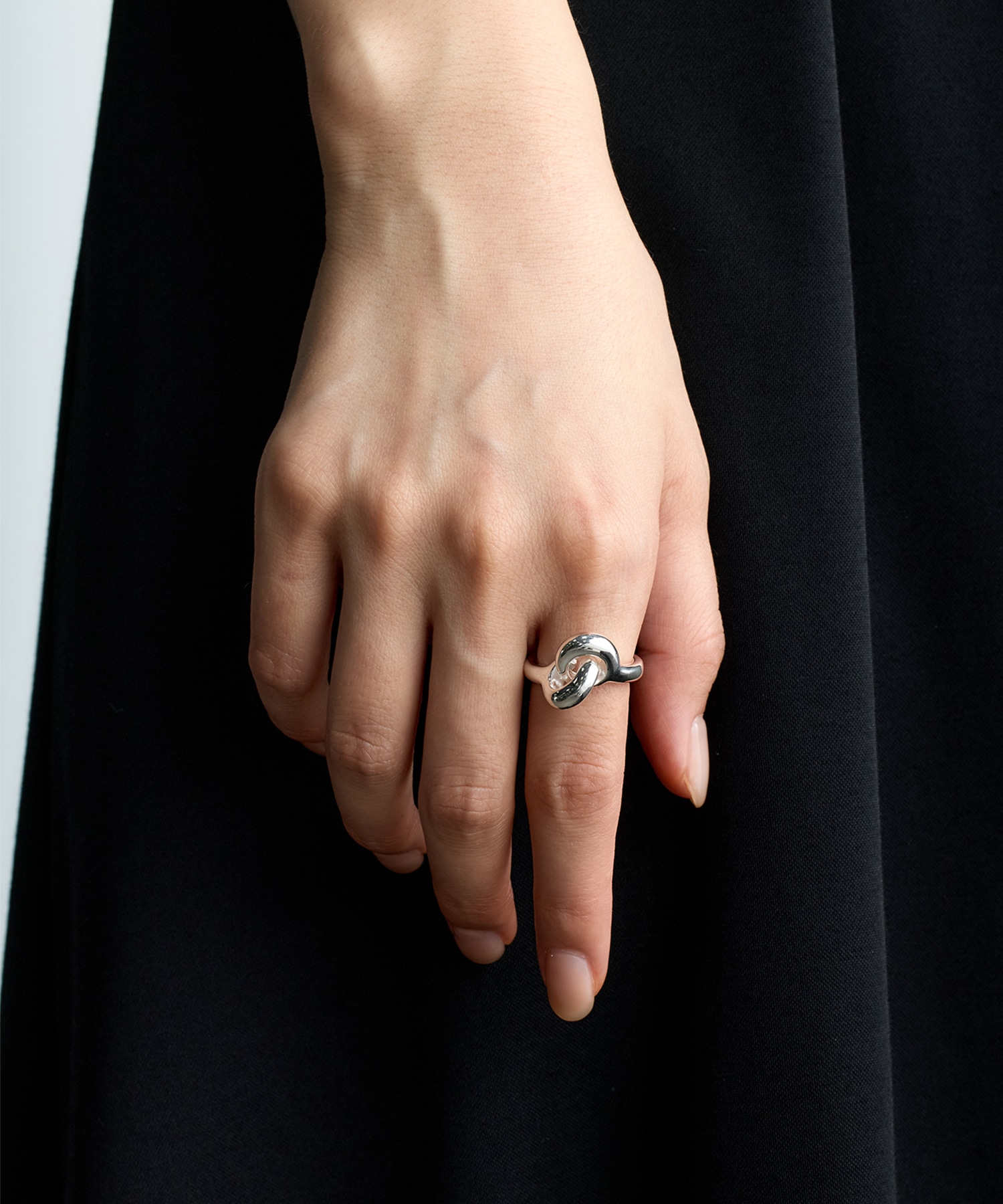 EQUUS RING BLANC IRIS