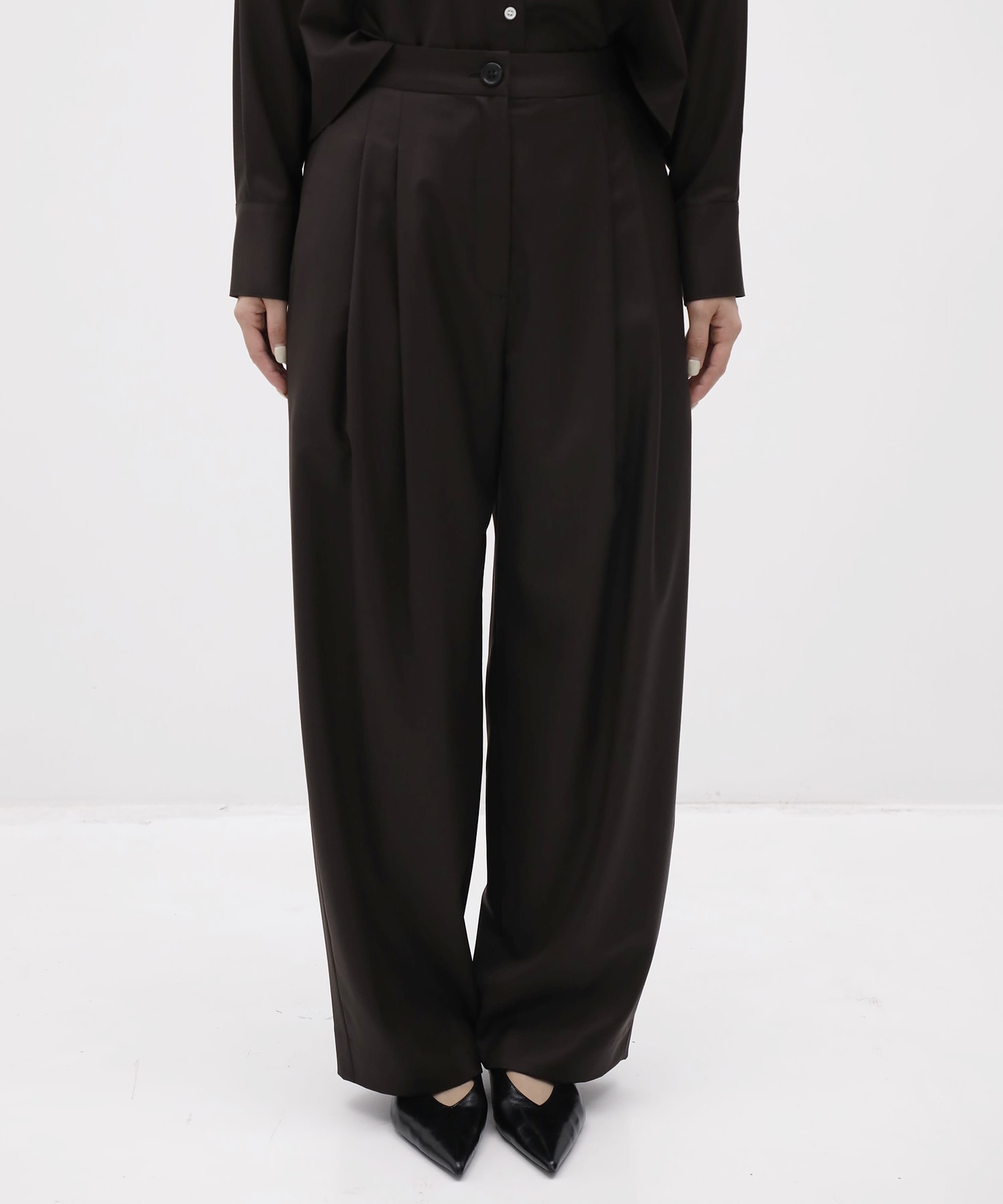 Curve Wide Pants THE TOKYO
