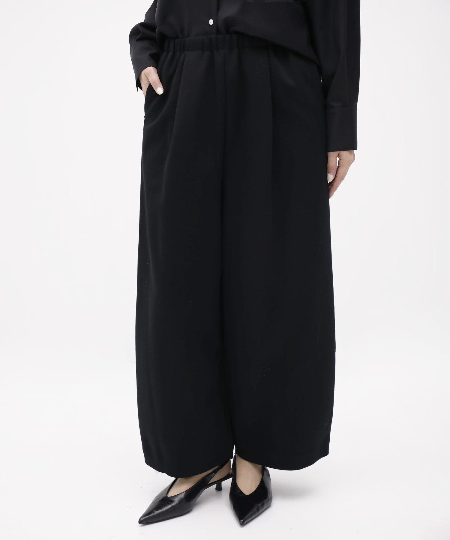 CURVE CROPPED-PANTS ENFOLD