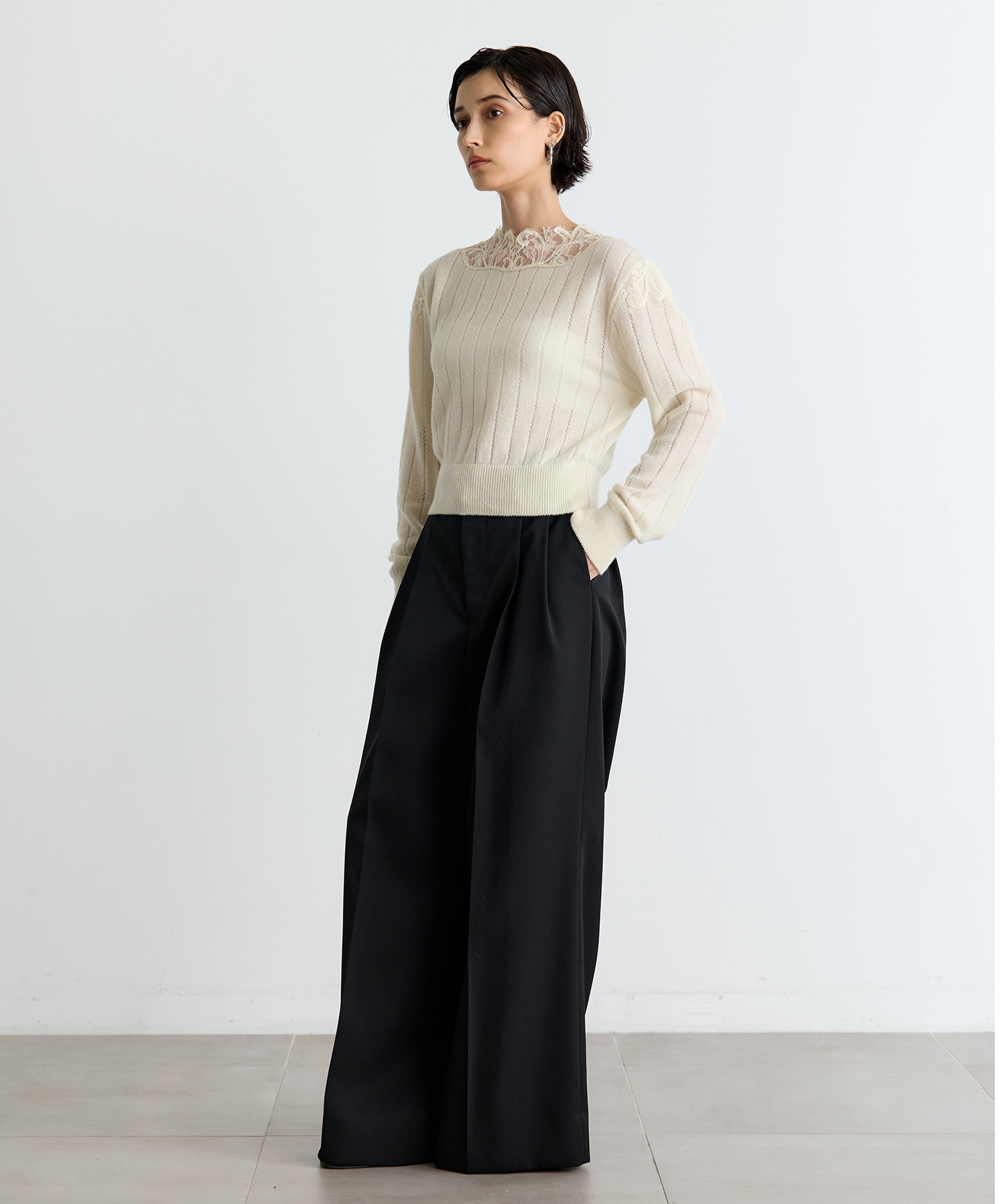 HAIRY LACE PANELED CROPPED PULLOVER FETICO