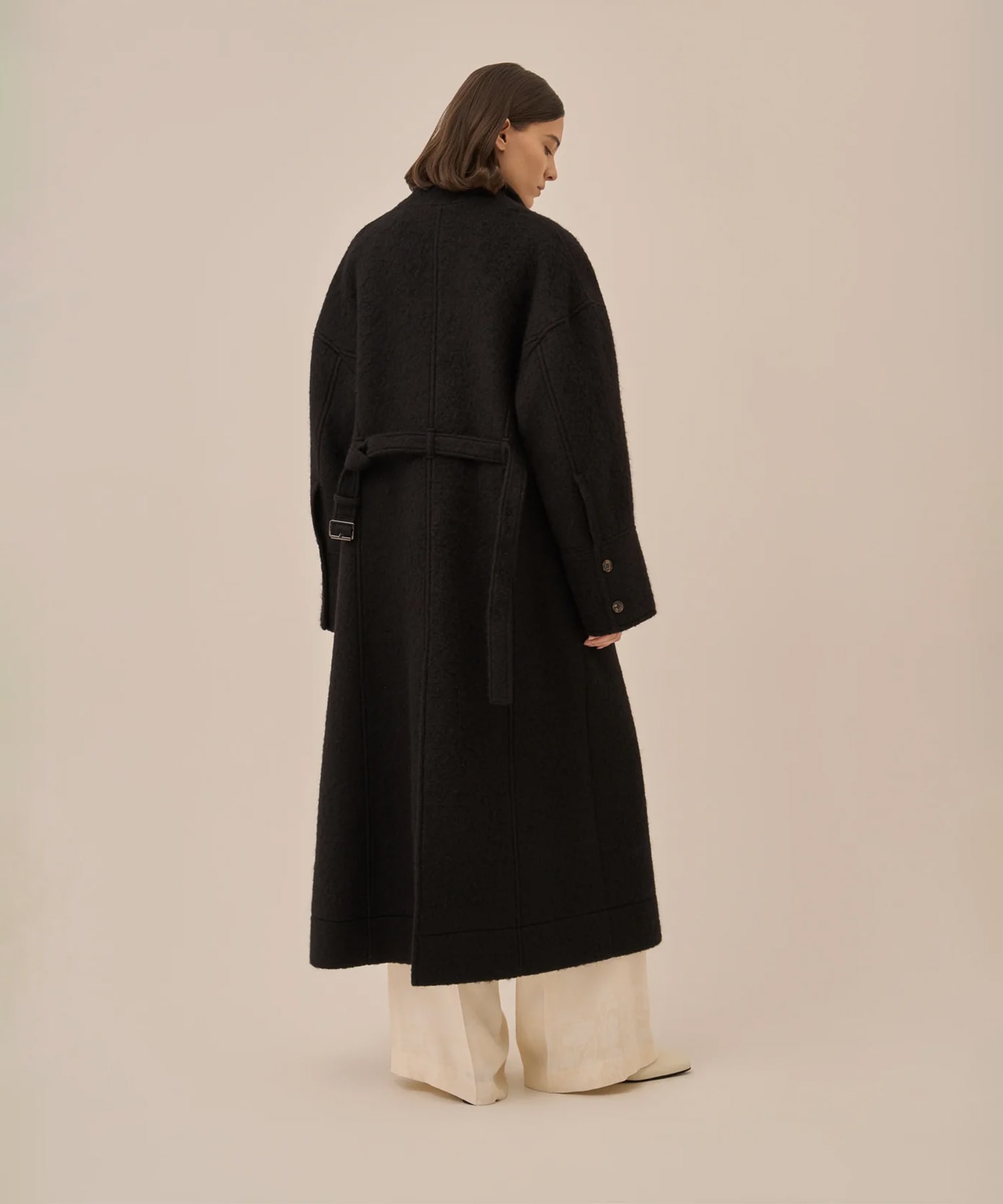 Verna long coat BK AKIRANAKA