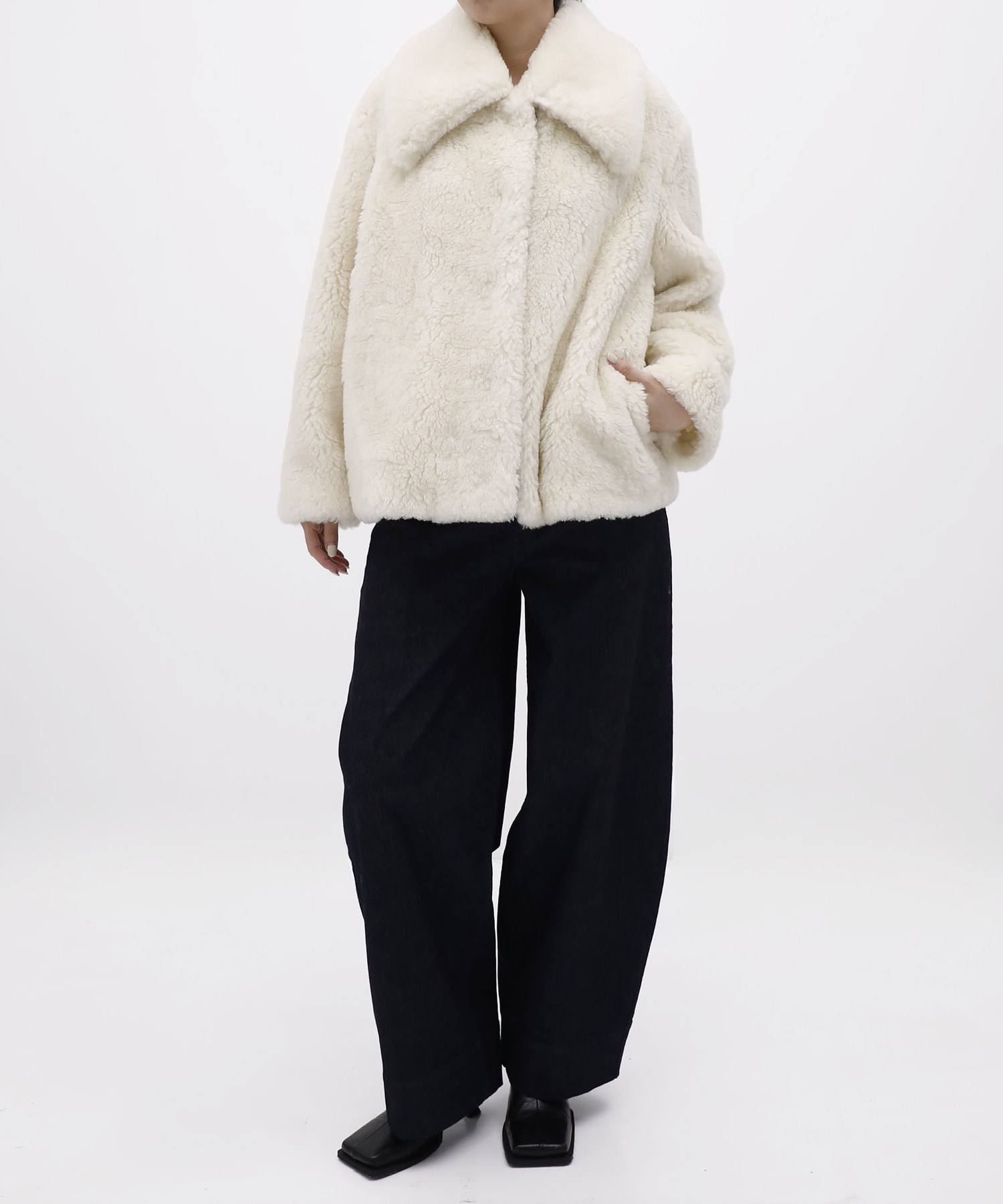 WOOL BOA WIDE COLLAR COAT FETICO