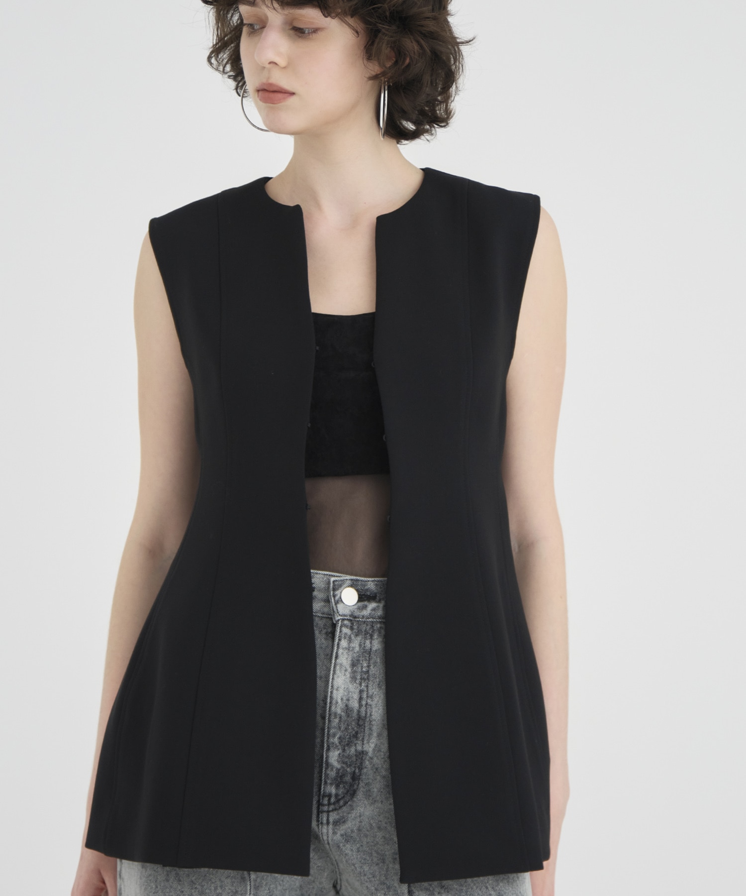 Arch Pattern Cut Vest RITAN
