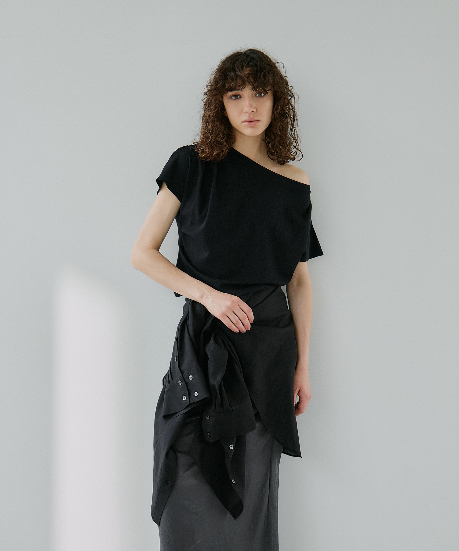 One Shoulder  T-Shirt RITAN