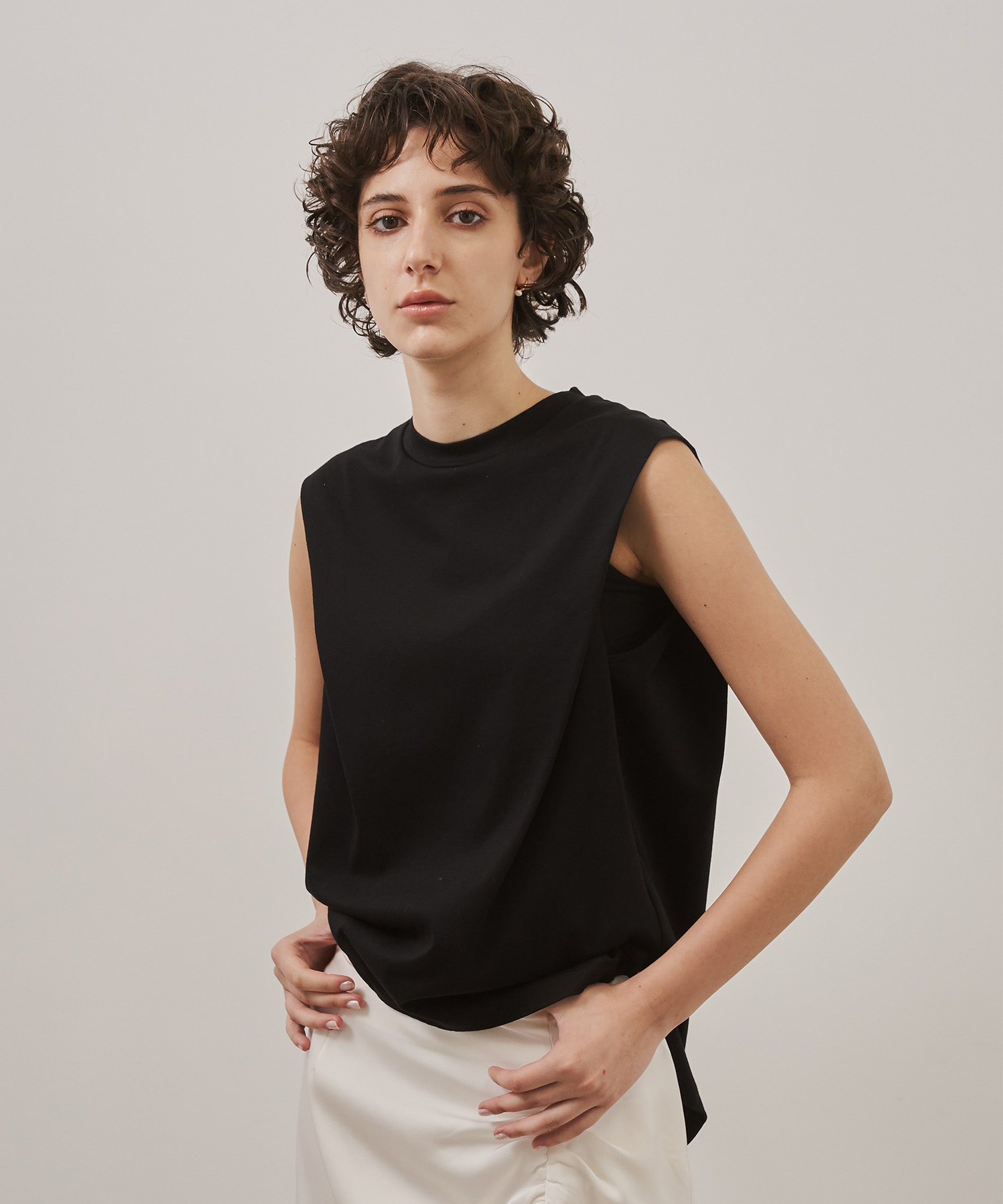 Cape Nosleeve Tshirt CITY TOKYO