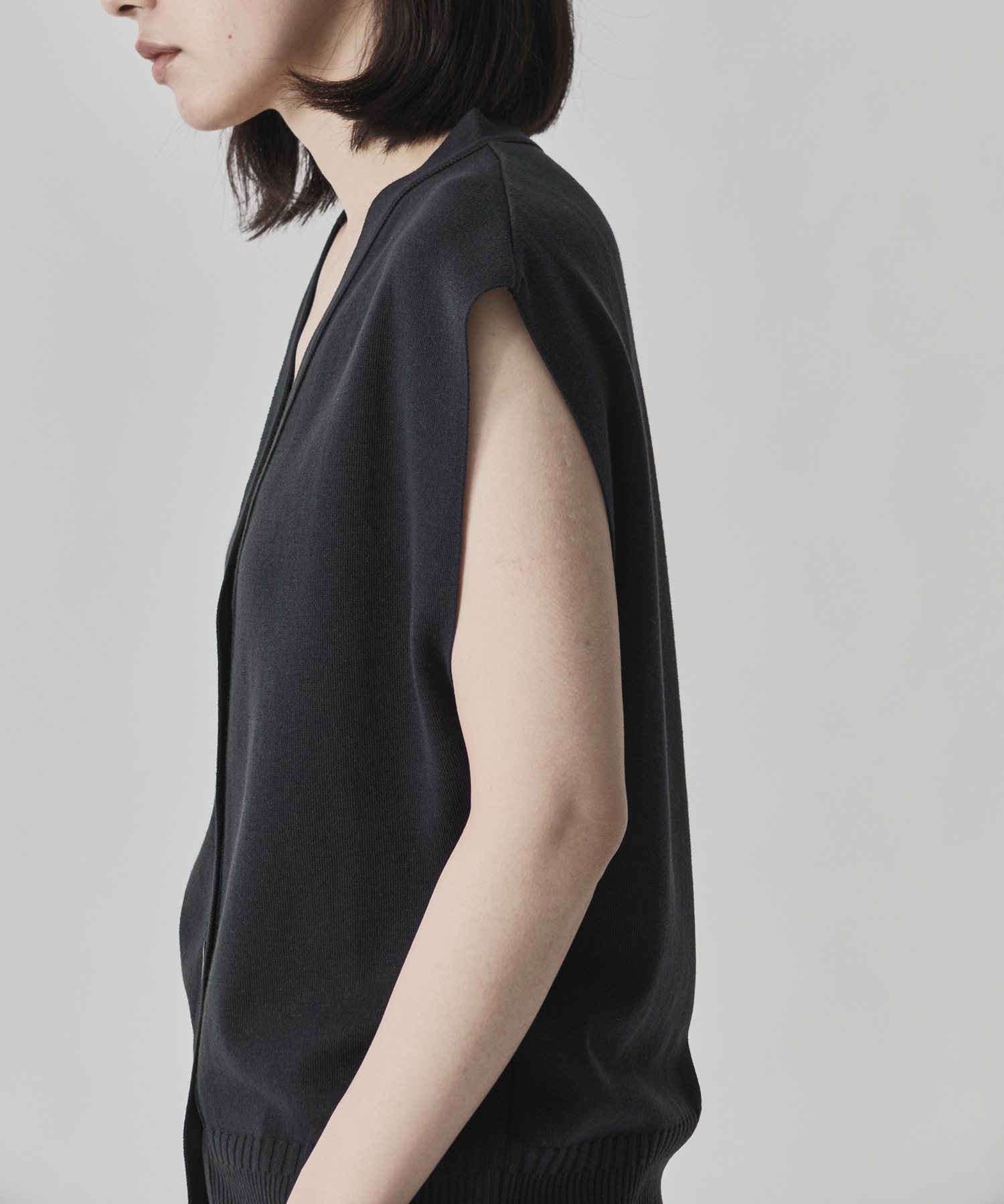 Silk Knit Vest CITY TOKYO