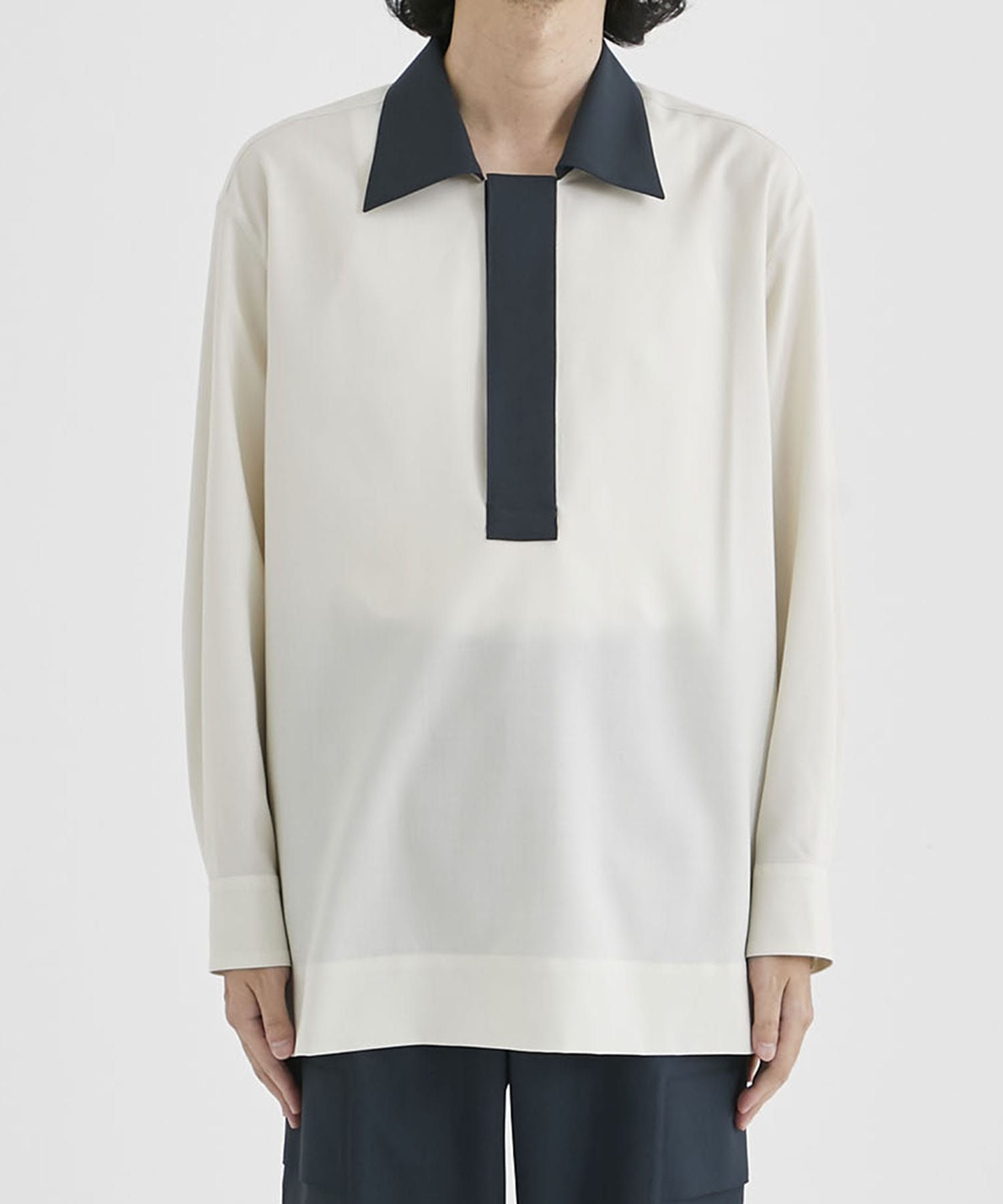 PULLOVER TOP WITH SPREAD COLLAR IN WOOL SHIRTING OVERCOAT