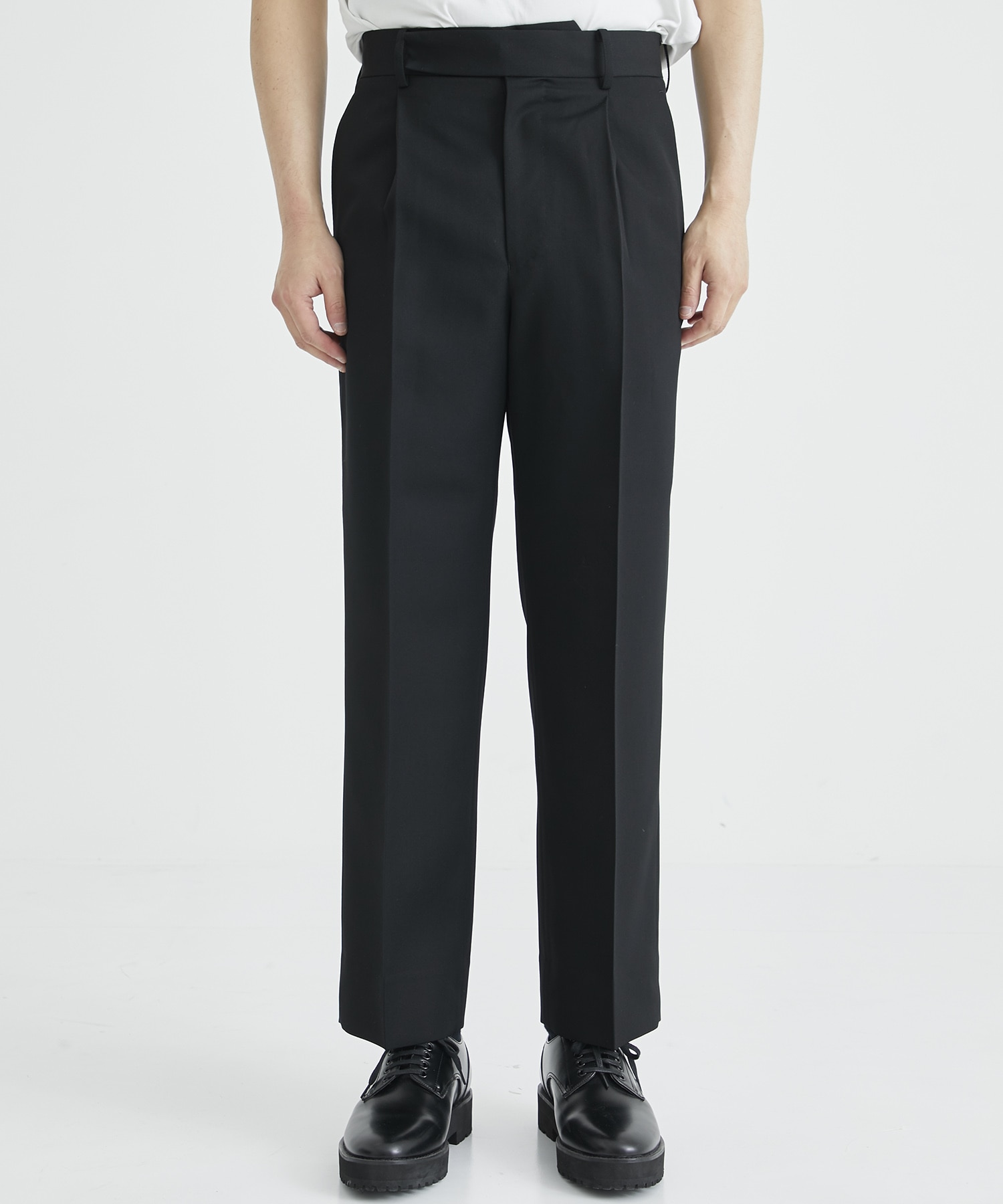 試着のみ】 THE RERACS THE SLACKS 48